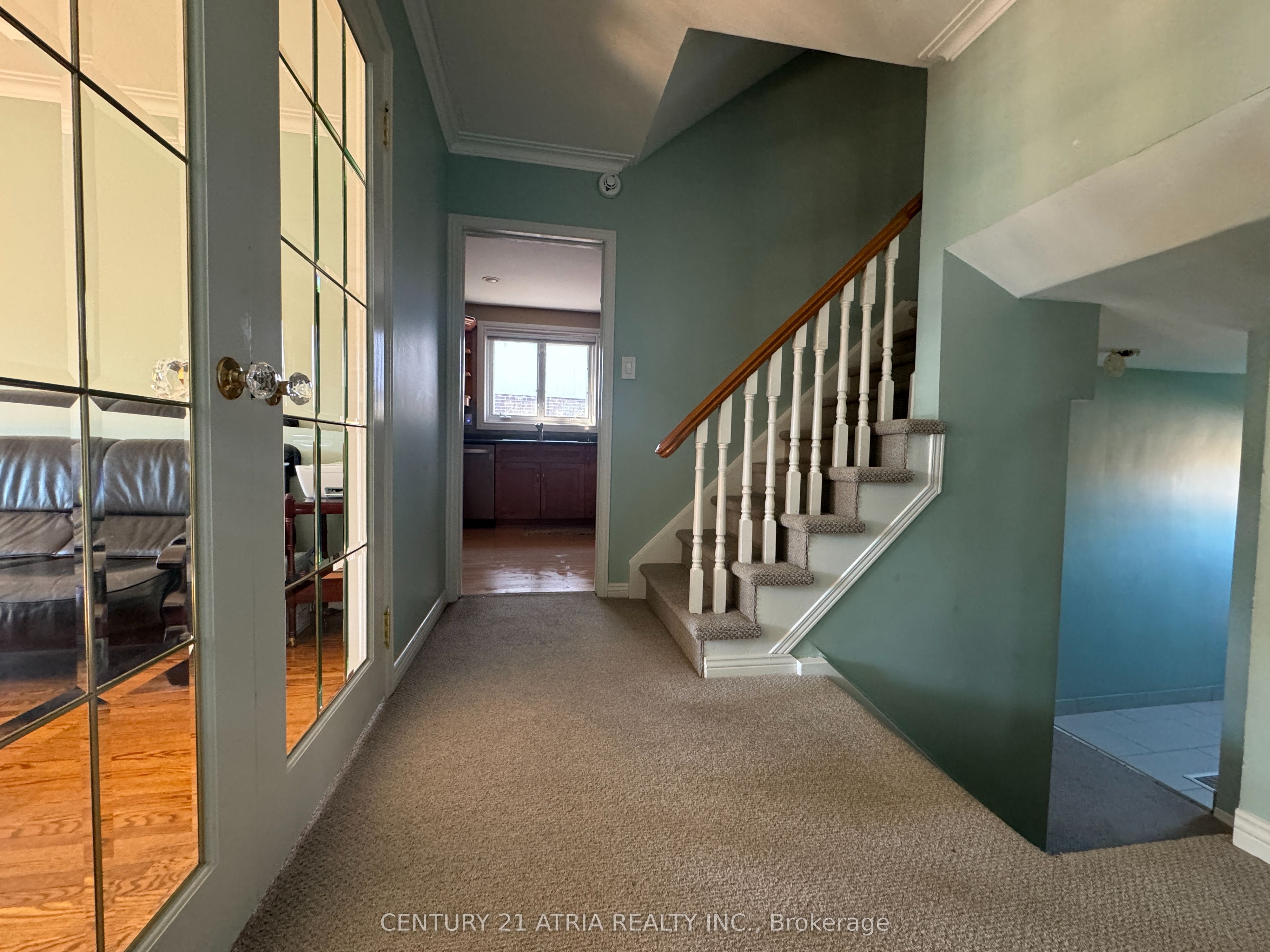 125 Amberjack Boulevard, Toronto, ON M1H 2J6 photo 3