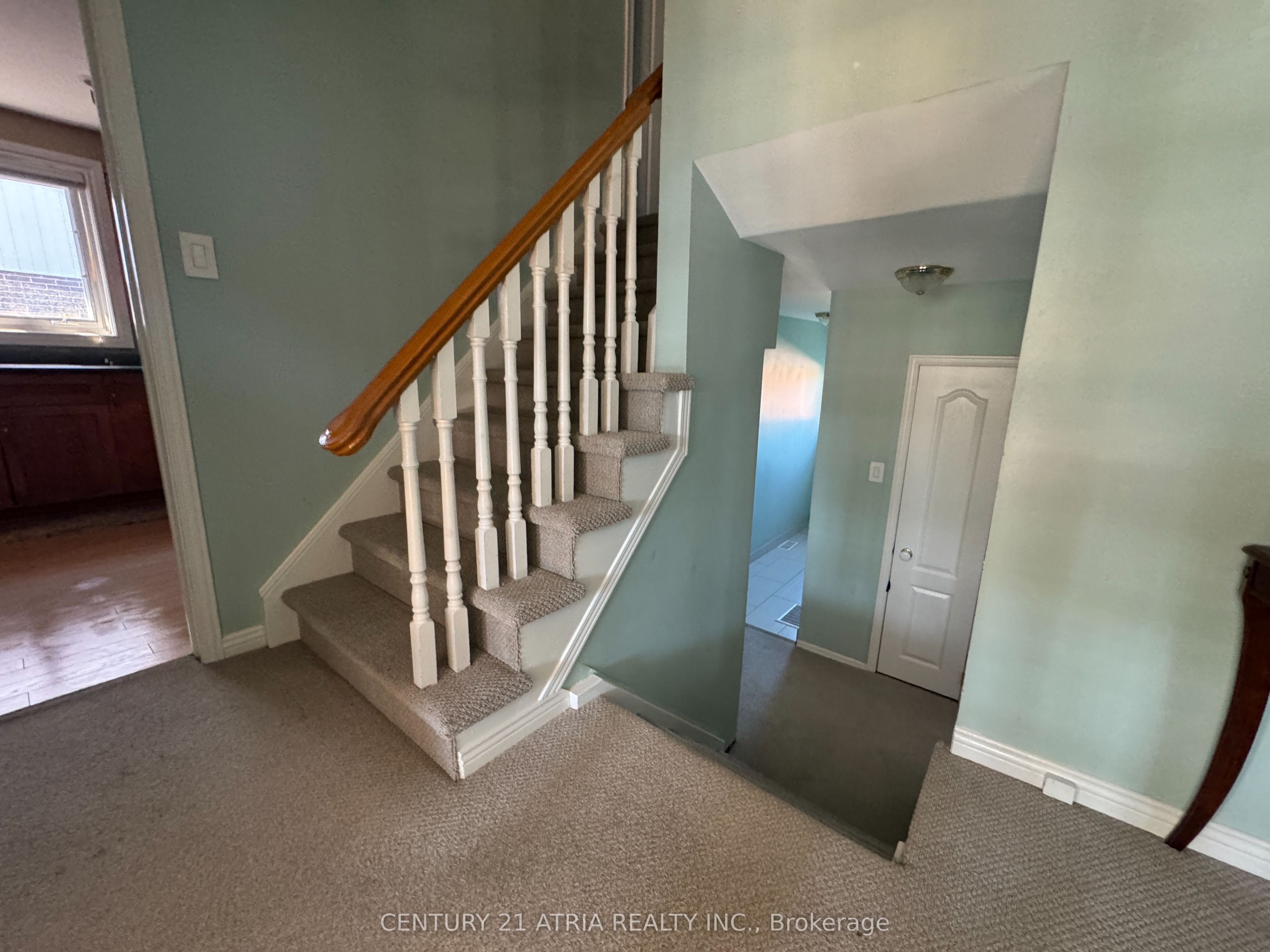 125 Amberjack Boulevard, Toronto, ON M1H 2J6 photo 4