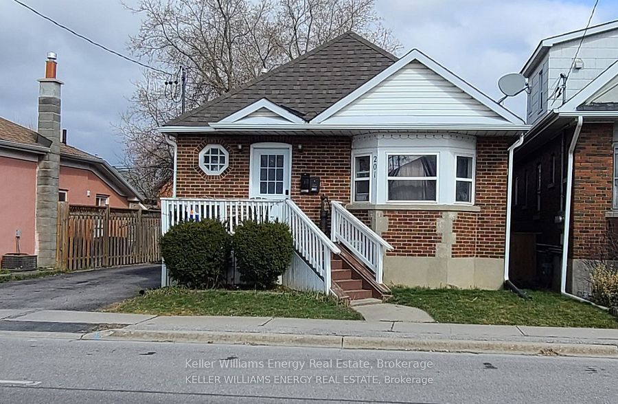 201 Celina Street BSMT, Oshawa, ON L1H 4N7