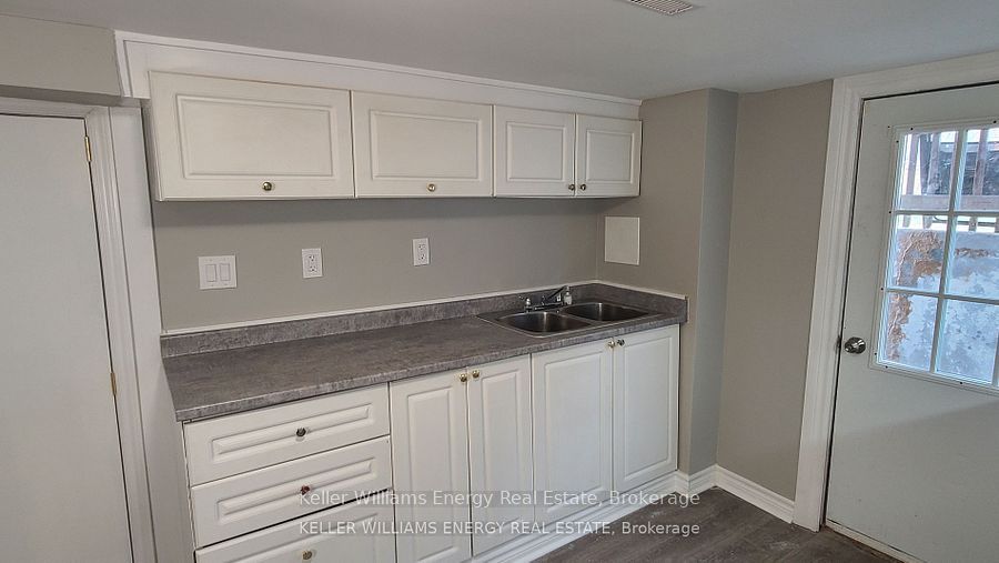 201 Celina Street BSMT, Oshawa, ON L1H 4N7 photo 4
