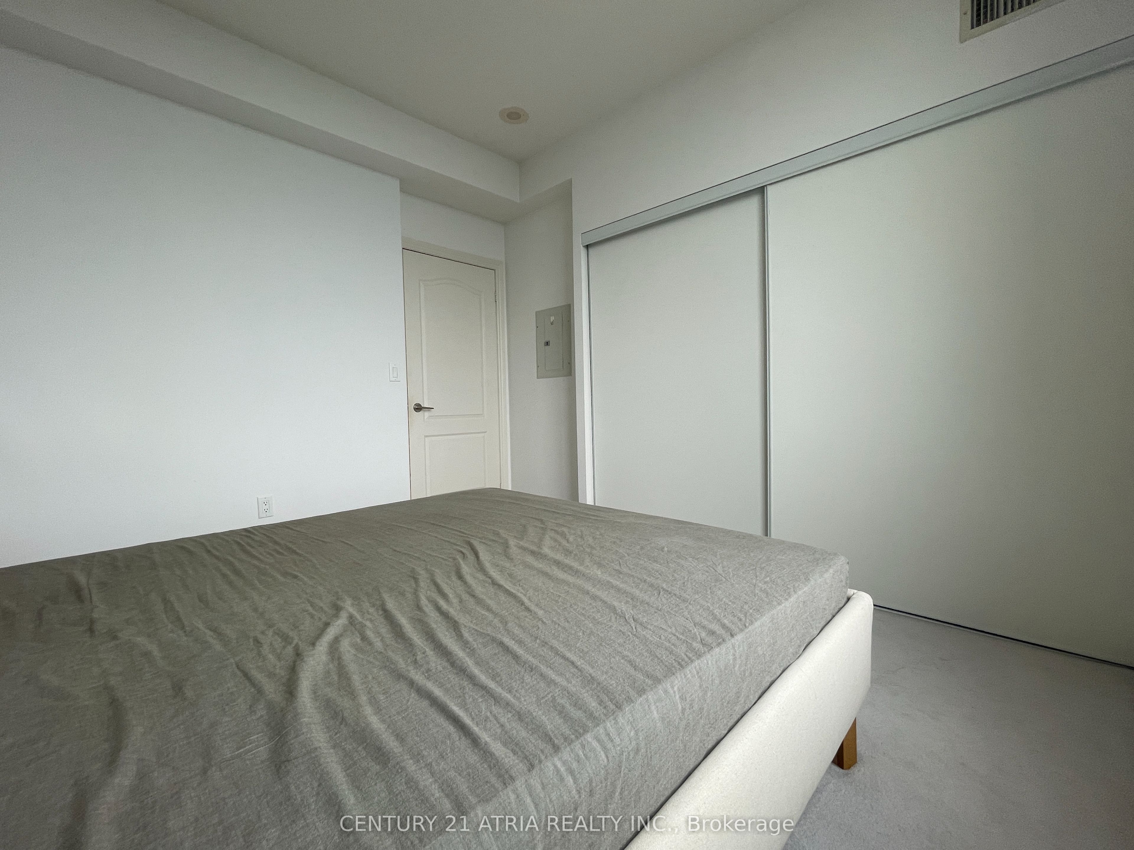 50 Brian Harrison Way PH3502, Toronto, ON M1P 5J4 photo 4
