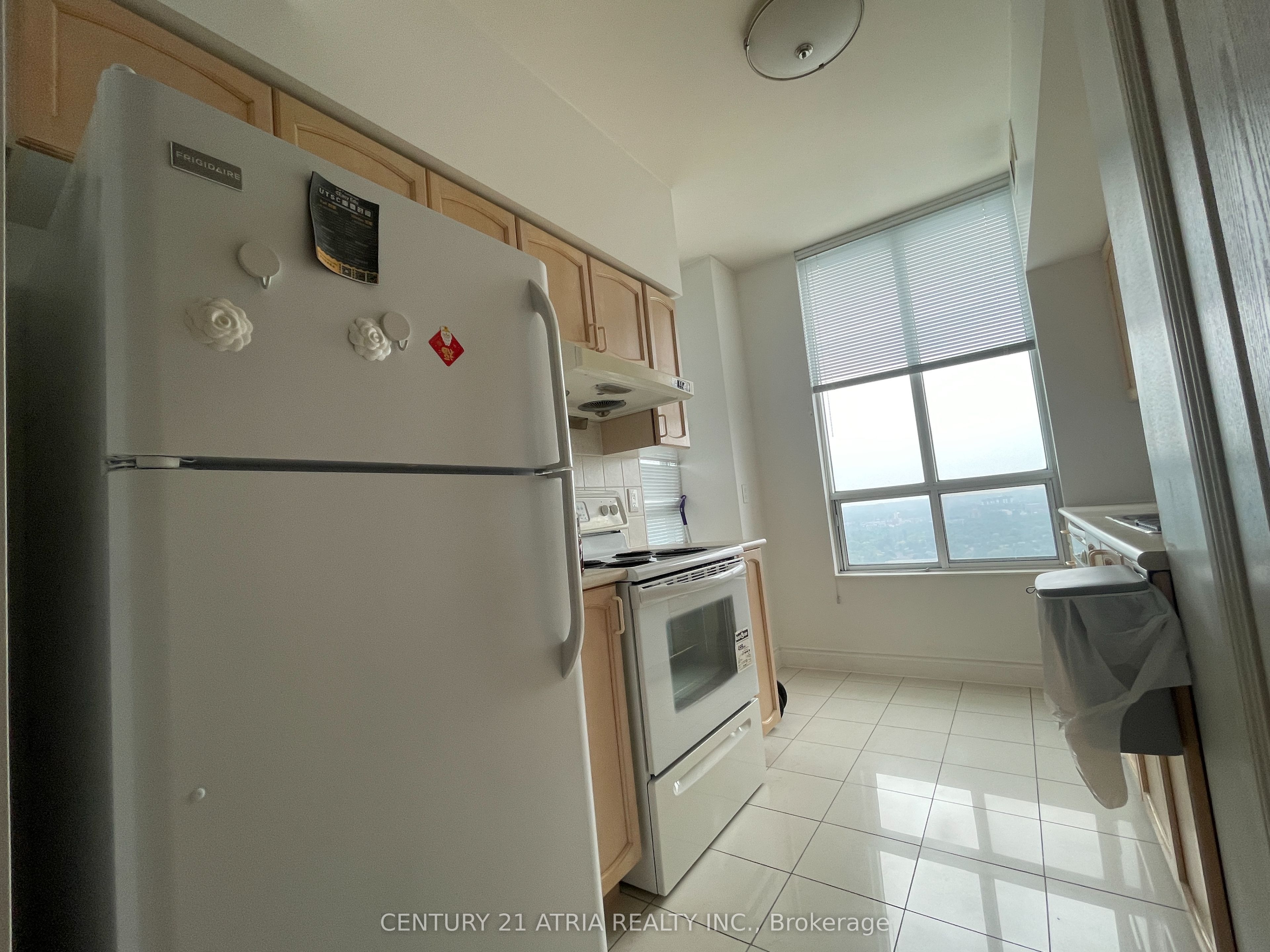 50 Brian Harrison Way PH3502, Toronto, ON M1P 5J4 photo 5