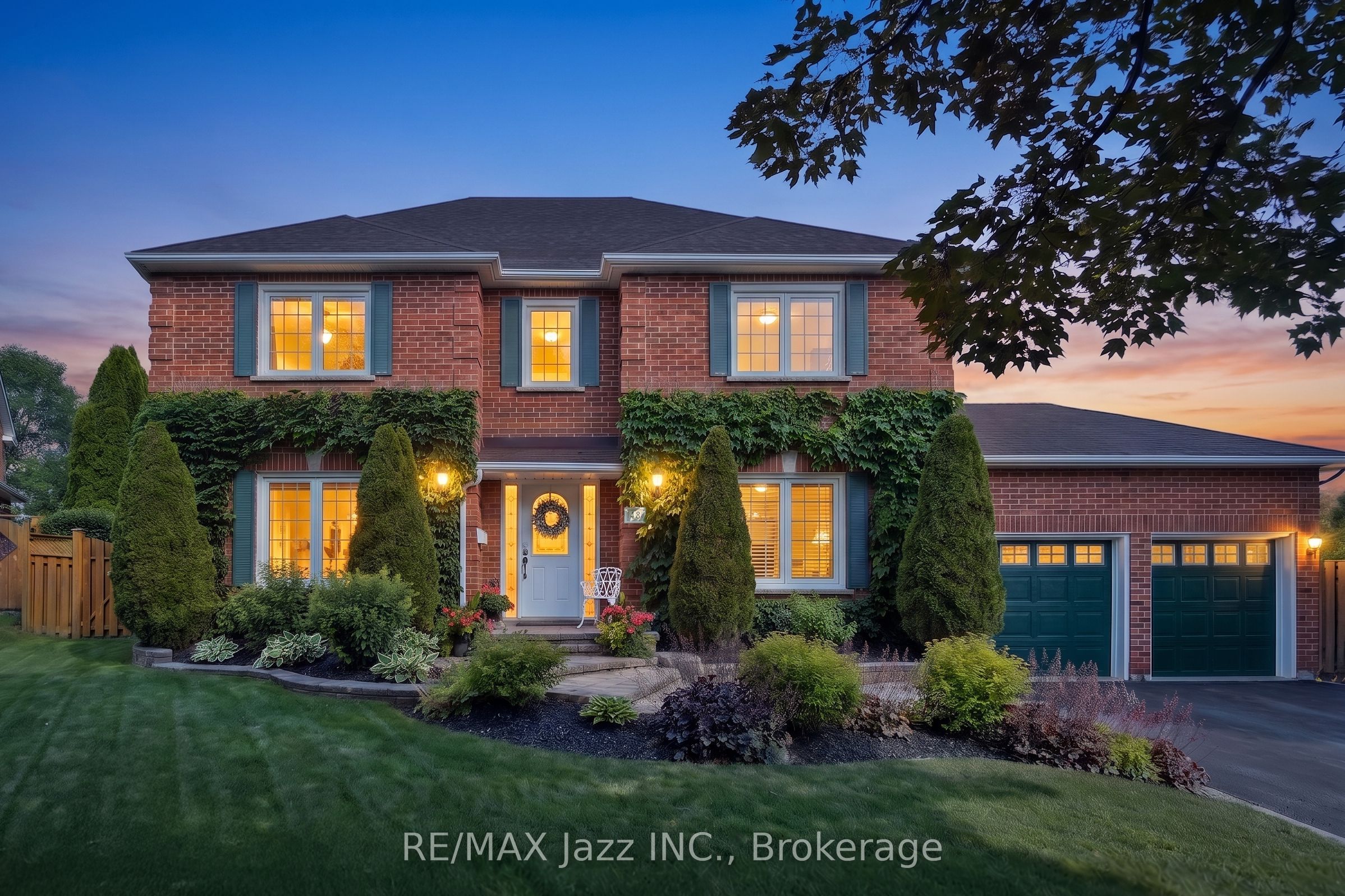 48 Butterfield Crescent, Whitby, ON L1R 1H9