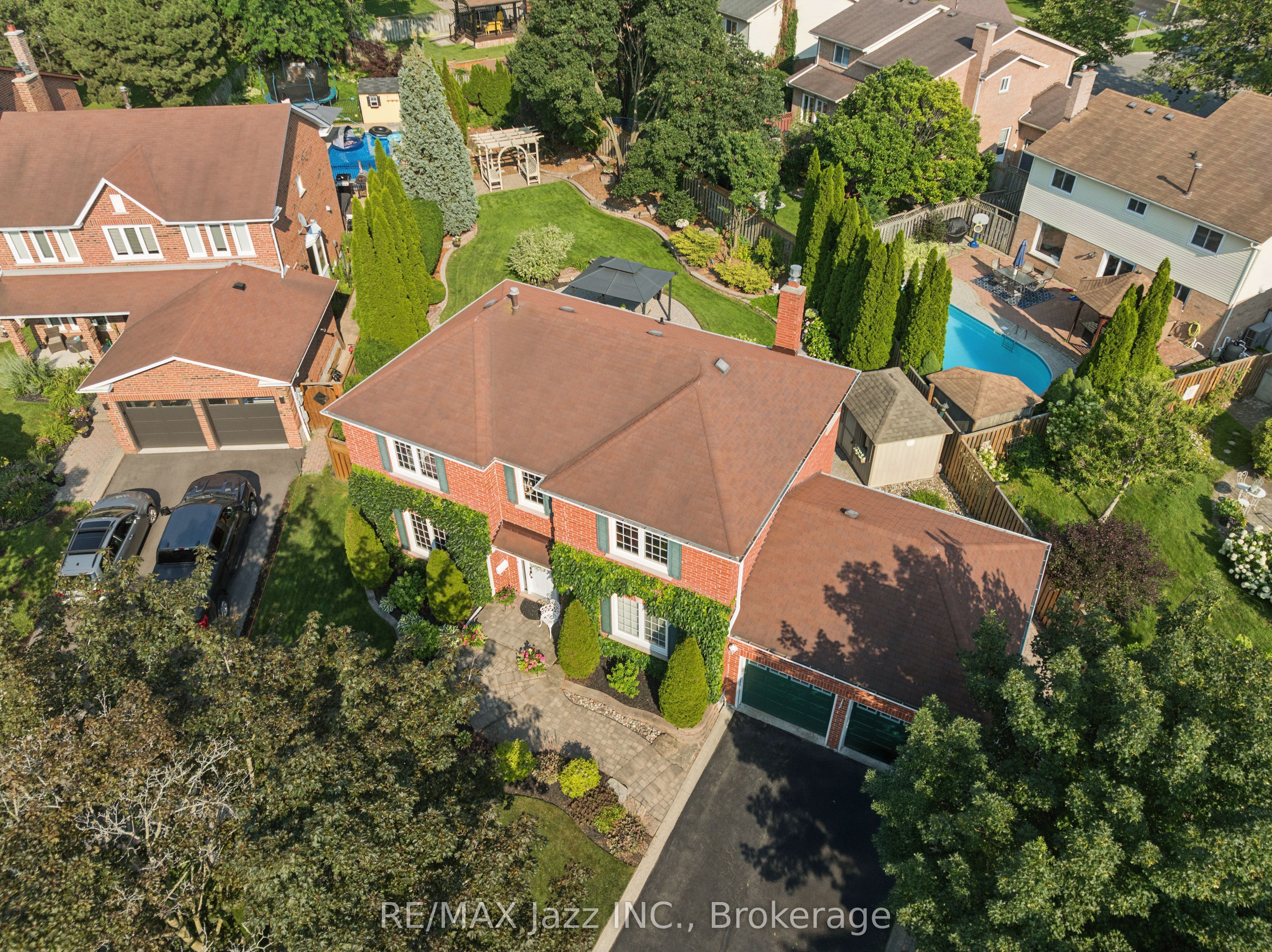 48 Butterfield Crescent, Whitby, ON L1R 1H9 photo 5