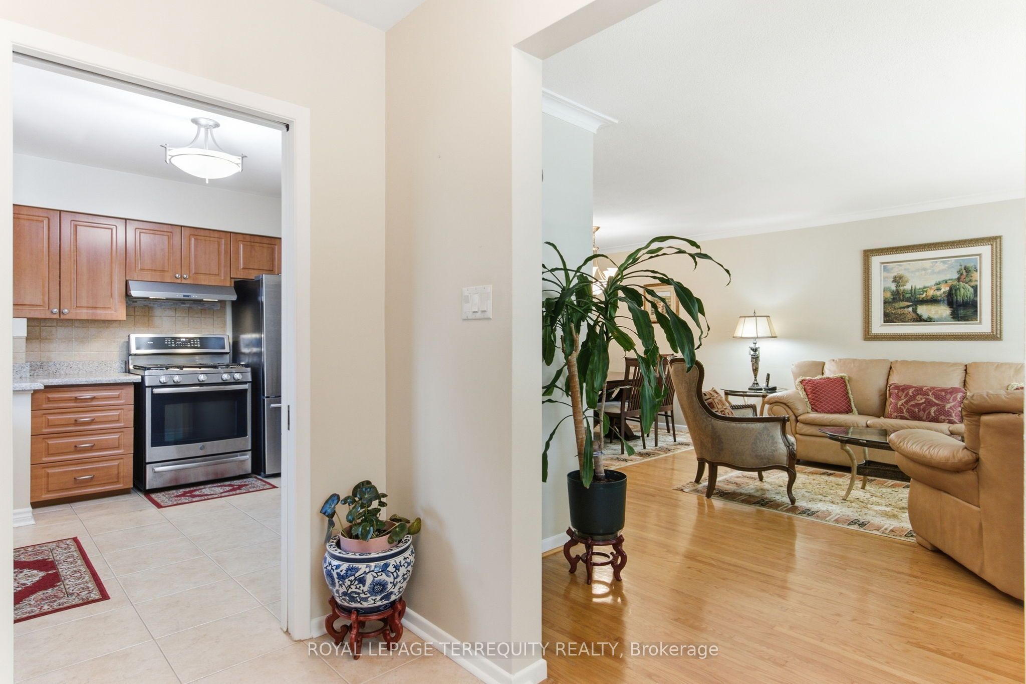 35 Sedgemount Drive, Toronto, ON M1H 1X4 photo 3