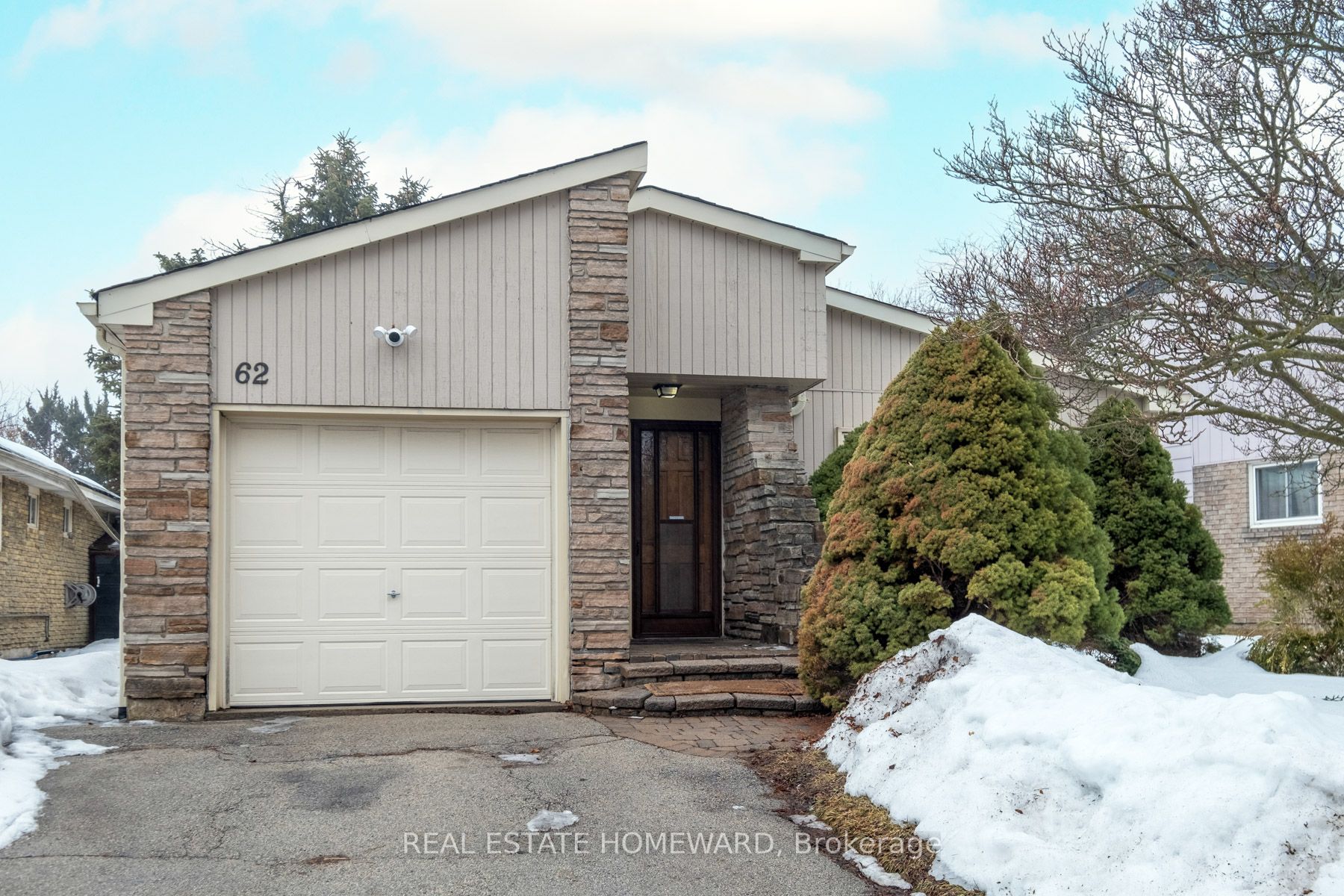 62 Ardgowan Crescent, Toronto, ON M1V 1B3