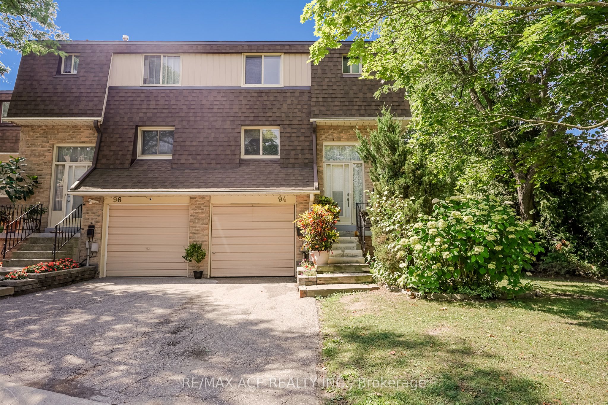 371 Orton Park Road 94, Toronto, ON M1G 3V1 photo 2