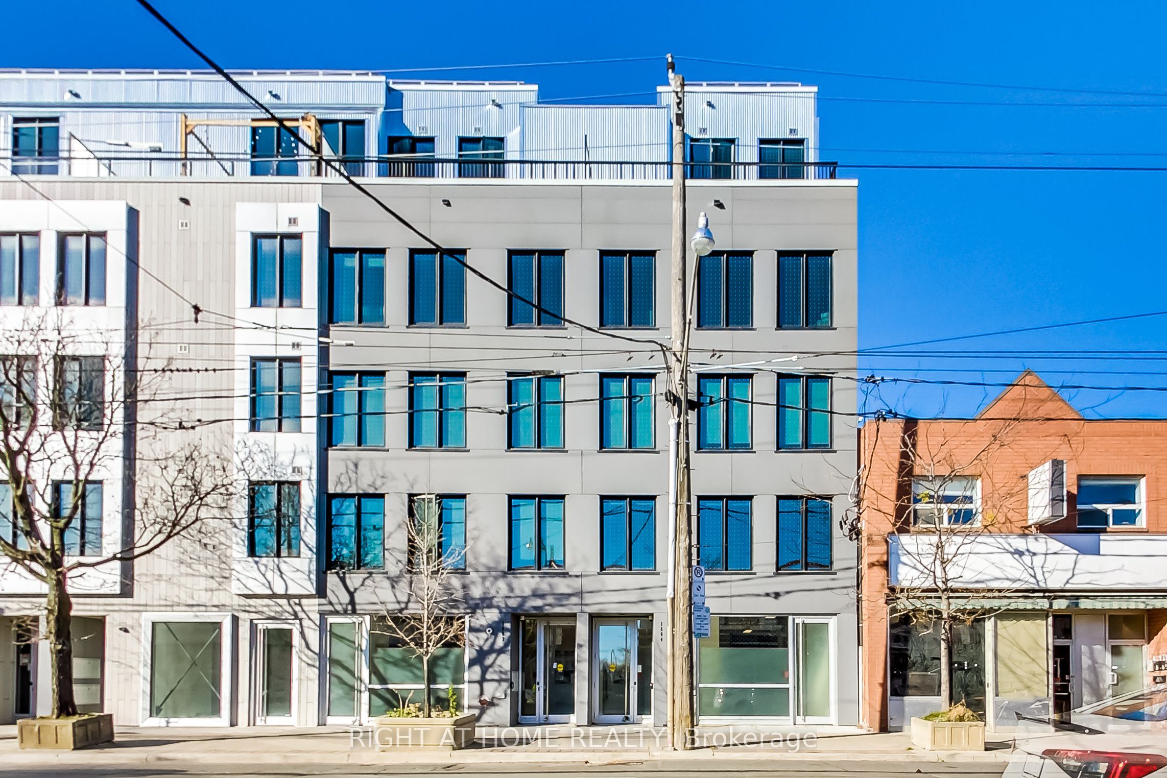 1602 Queen Street E PH, Toronto, ON M4L 1G2 photo 2