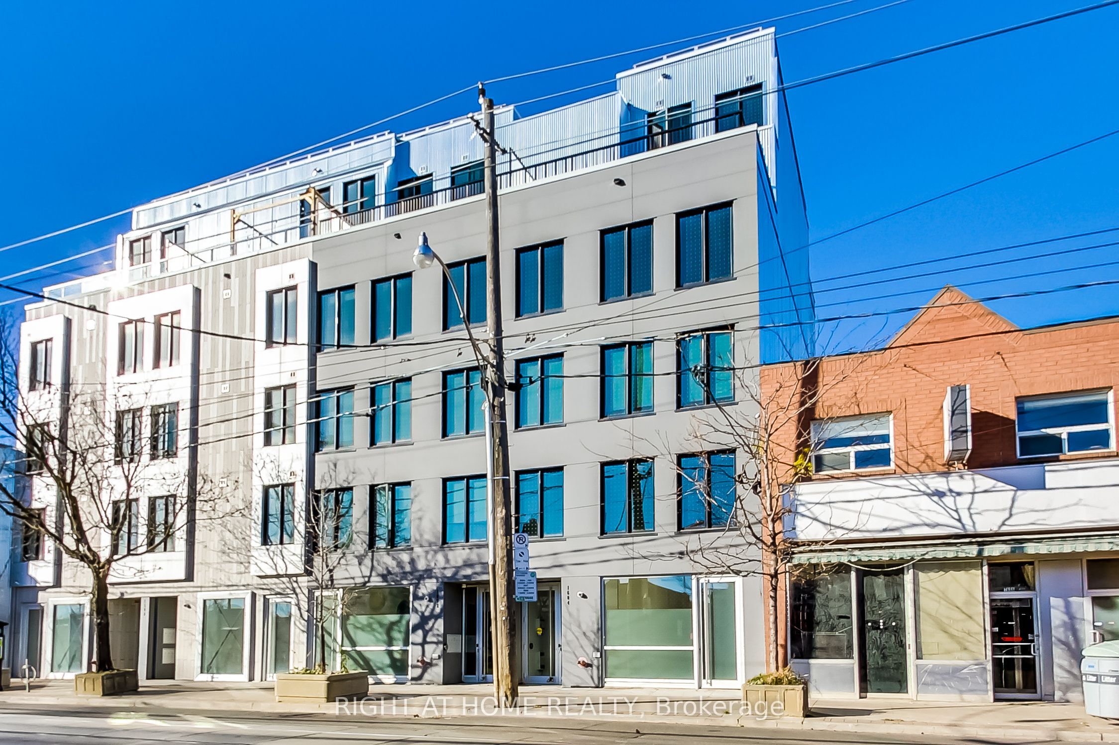 1602 Queen Street E PH, Toronto, ON M4L 1G2 photo 3