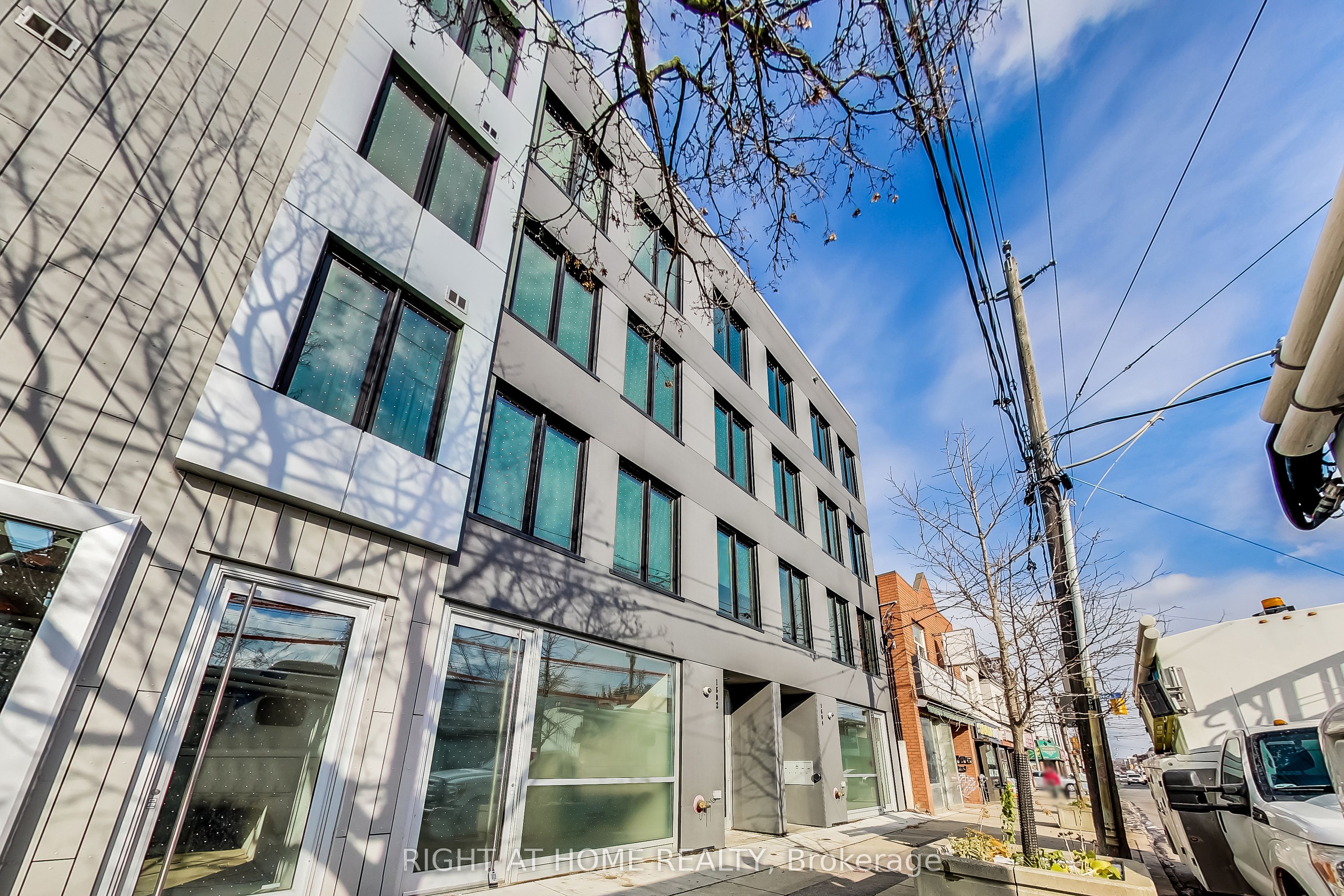 1602 Queen Street E PH, Toronto, ON M4L 1G2 photo 4