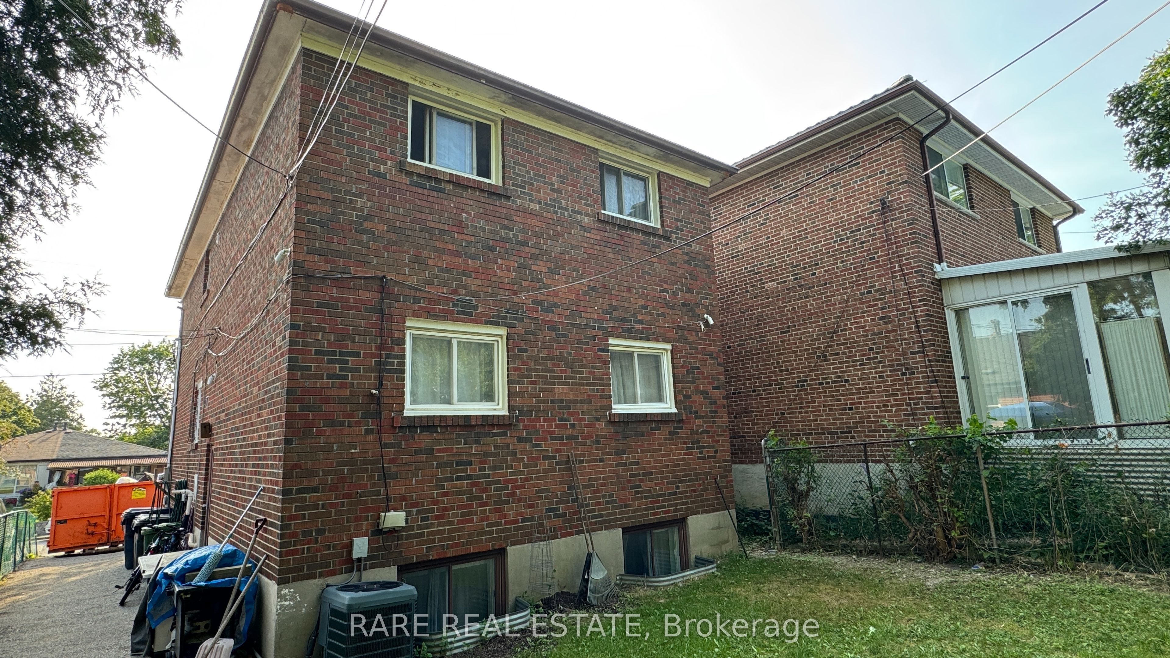 167 Magnolia Avenue, Toronto, ON M1K 3K7 photo 3