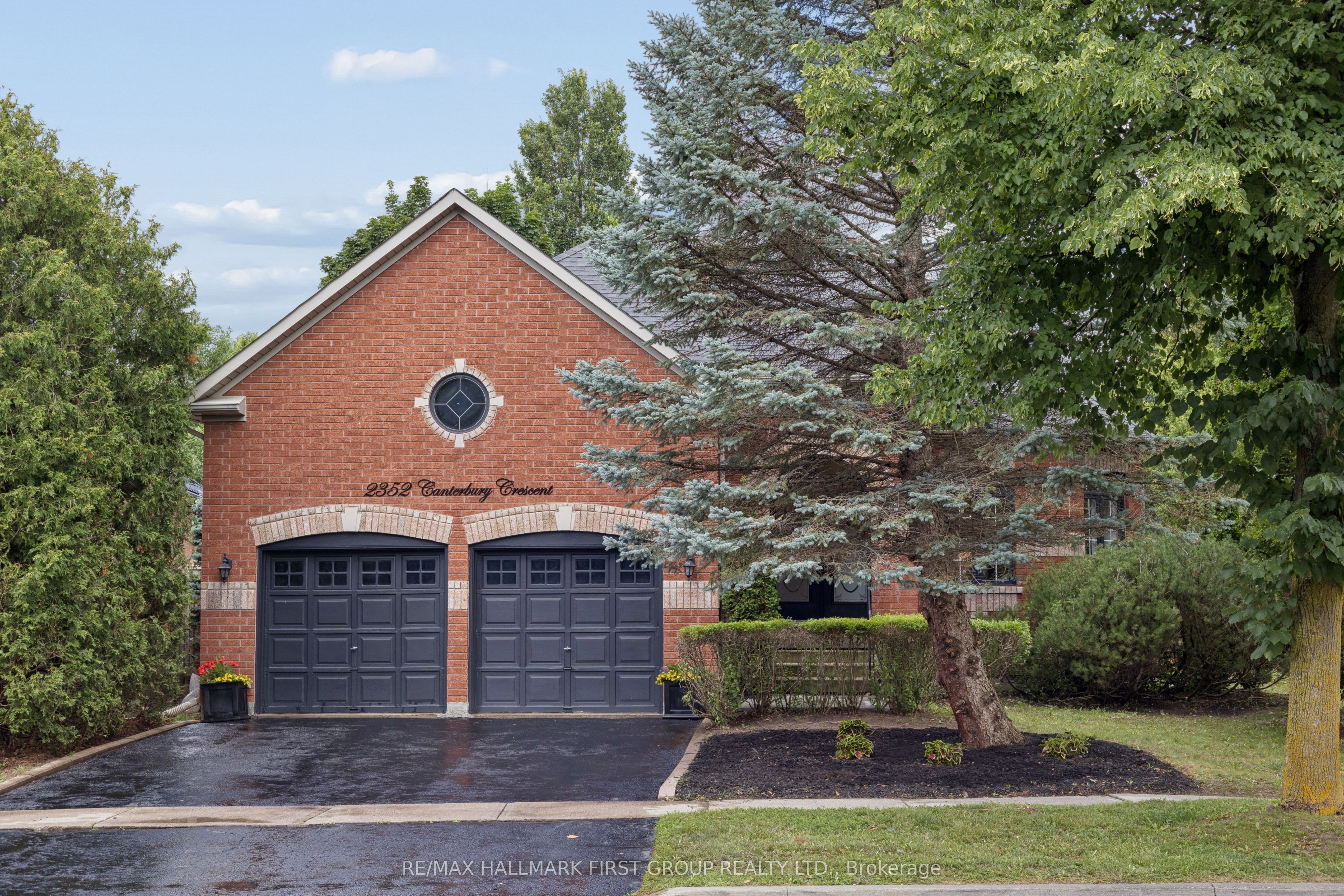 2352 Canterbury Crescent, Pickering, ON L1X 2T6