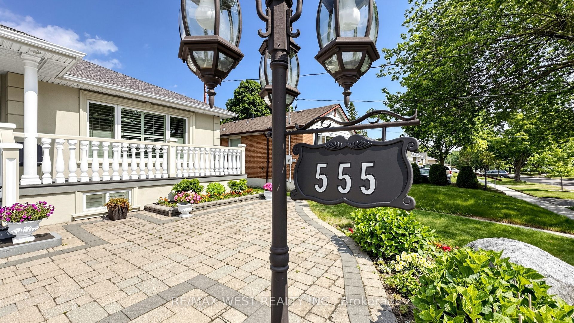 555 McCowan Road, Toronto, ON M1J 1J7 photo 2