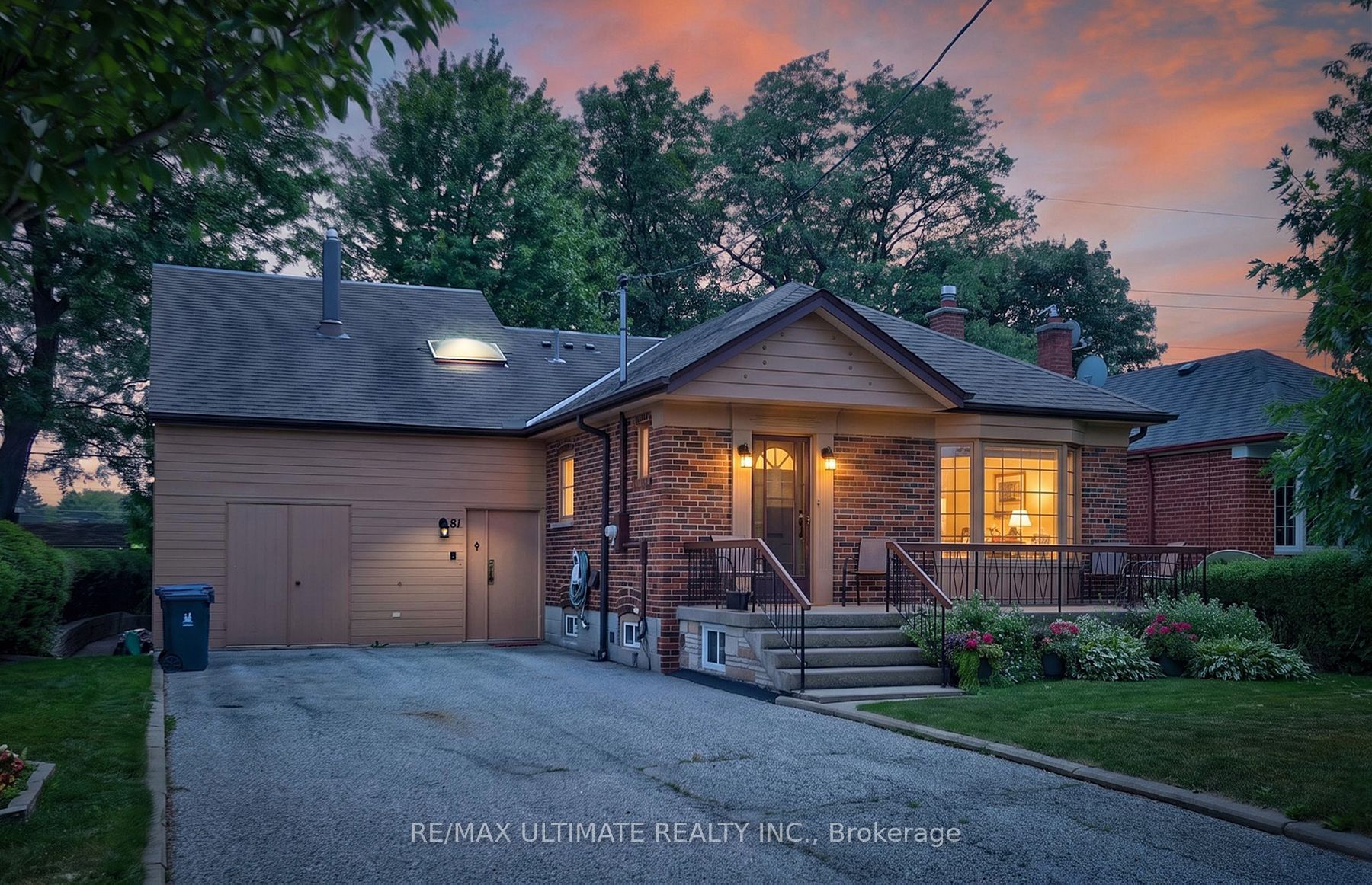 81 Flora Drive, Toronto, ON M1P 1A5 photo 2