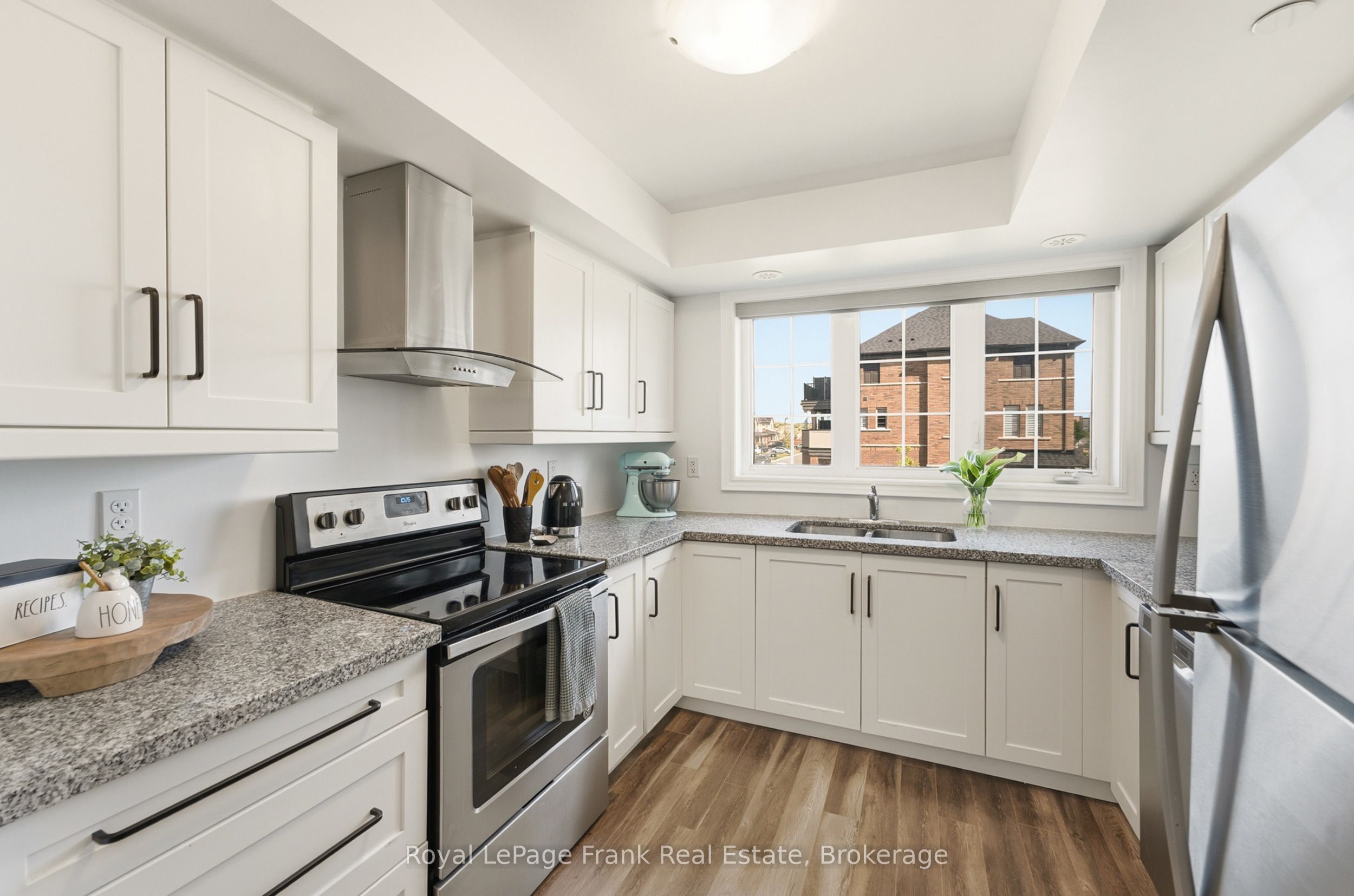 2550 Bromus Path 9, Oshawa, ON L1H 7K4 photo 5
