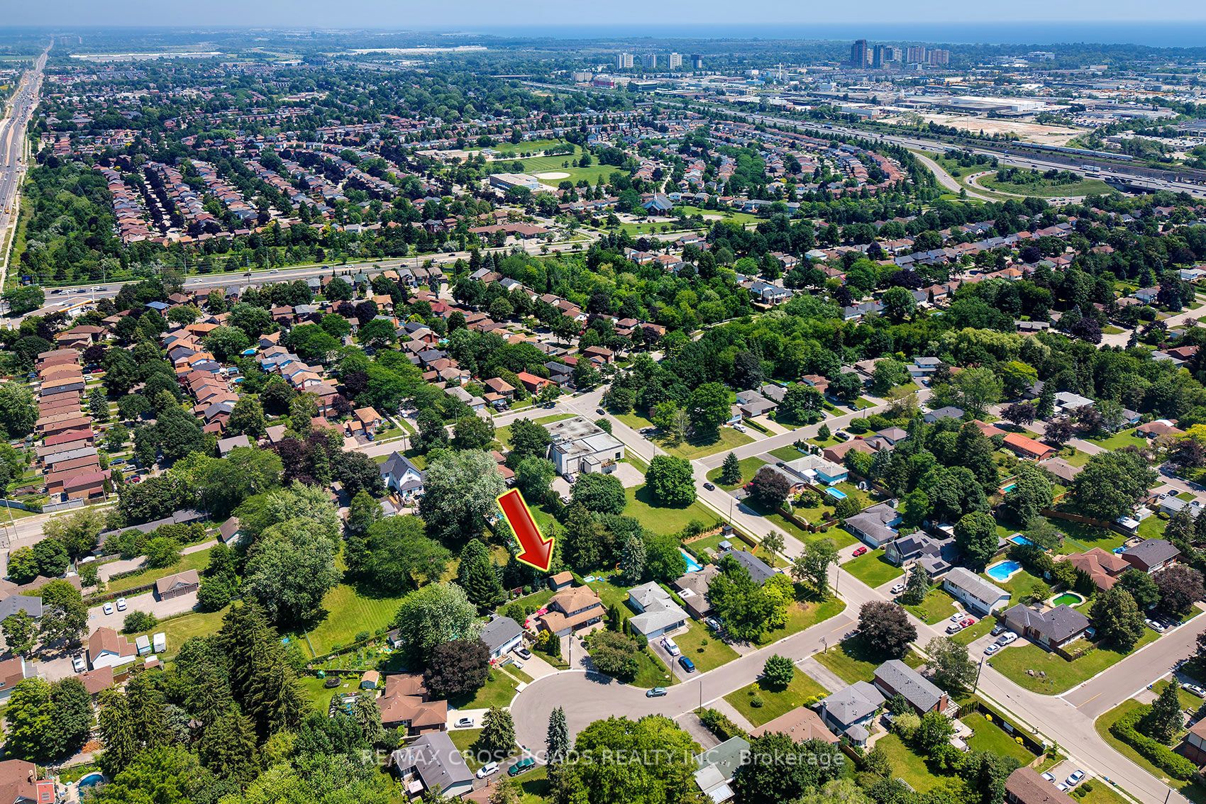 7 Dingley Court, Ajax, ON L1S 6B5 photo 2