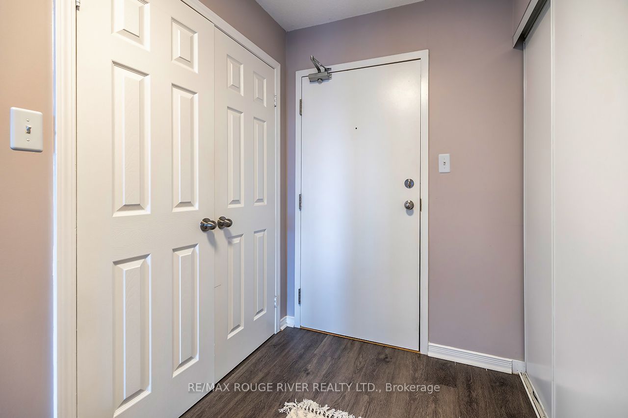87 Aspen Springs Drive 307, Clarington, ON L1C 5J8 photo 4