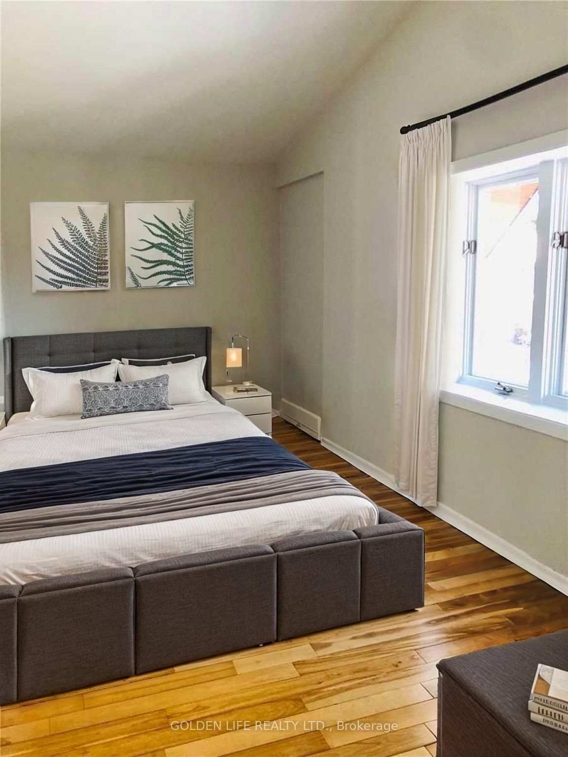27 Rivercourt Boulevard Upper, Toronto, ON M4J 3A3 photo 2