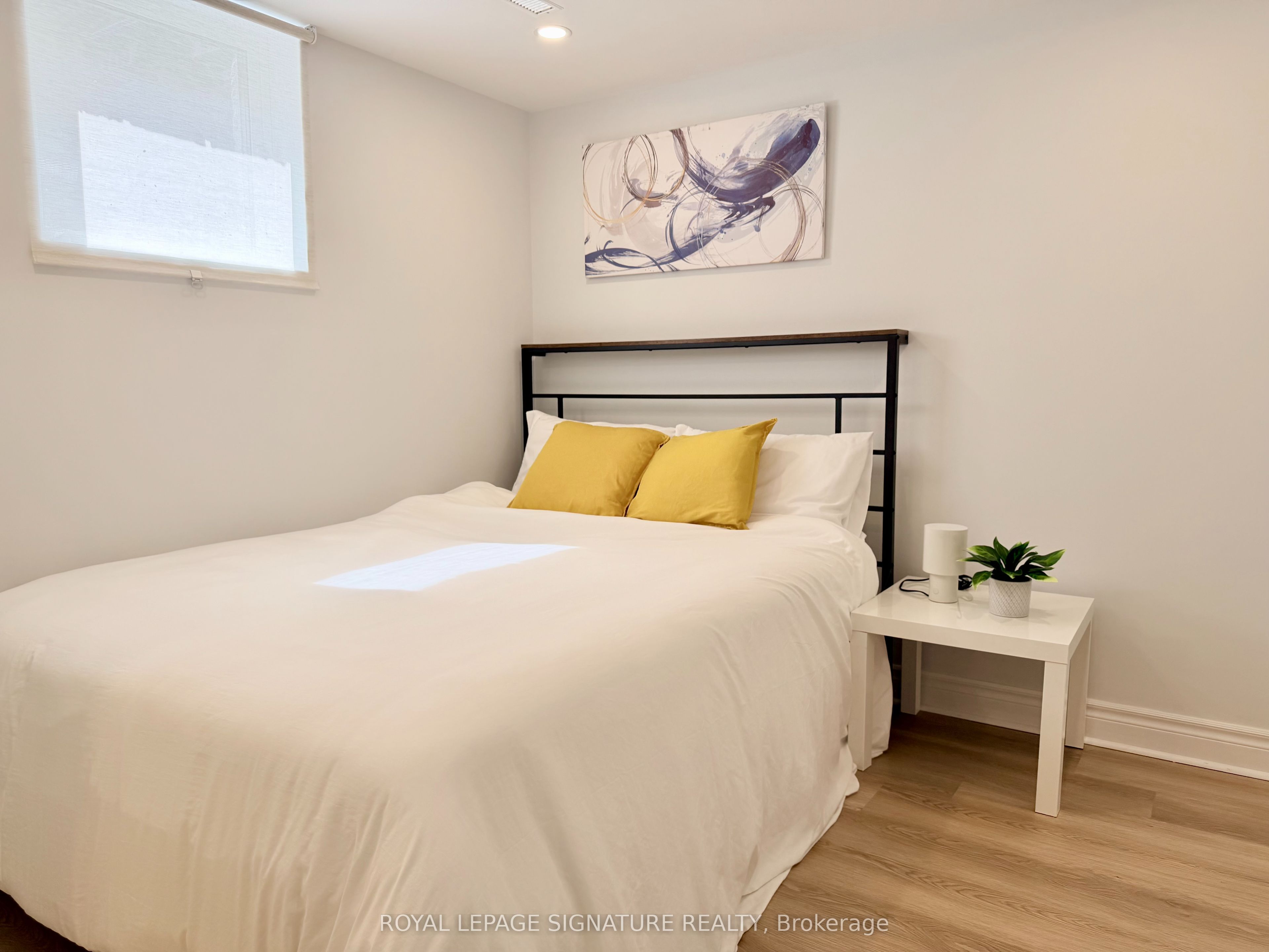 608 Springview Drive, Pickering, ON L1V 4X4