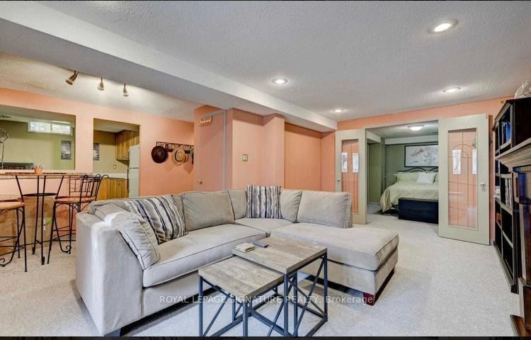 608 Springview Drive, Pickering, ON L1V 4X4 photo 5