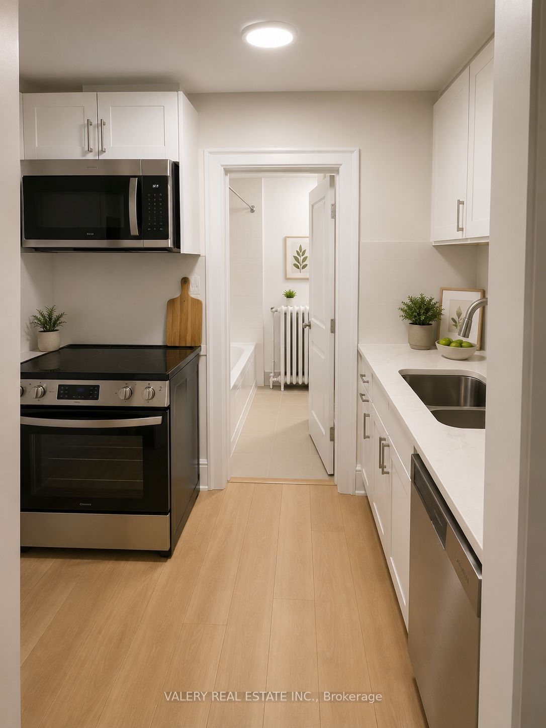 2402 Queen Street E 7, Toronto, ON ON M1N 1A2 photo 2