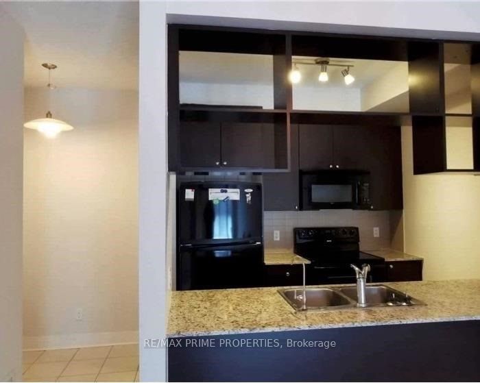 315 Village Green Square Th69, Toronto, ON M1S 0L2 photo 3