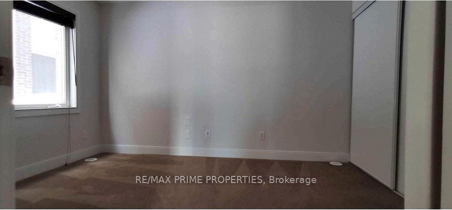 315 Village Green Square Th69, Toronto, ON M1S 0L2 photo 5