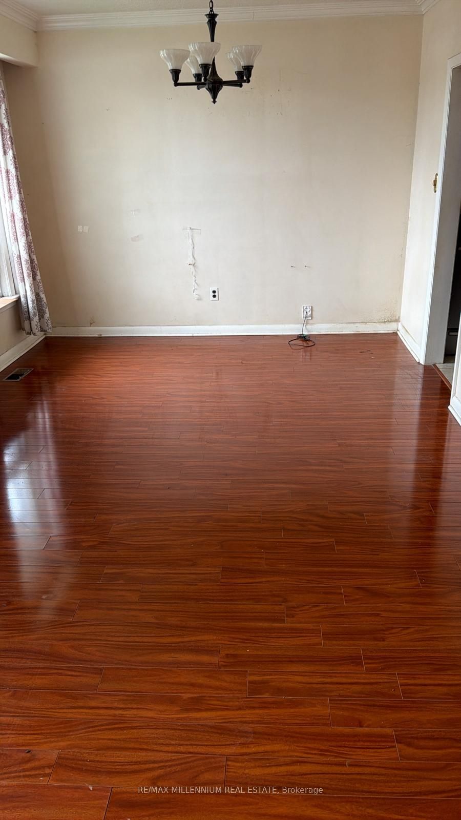 5 Brewton Road, Toronto, ON M1G 1W2