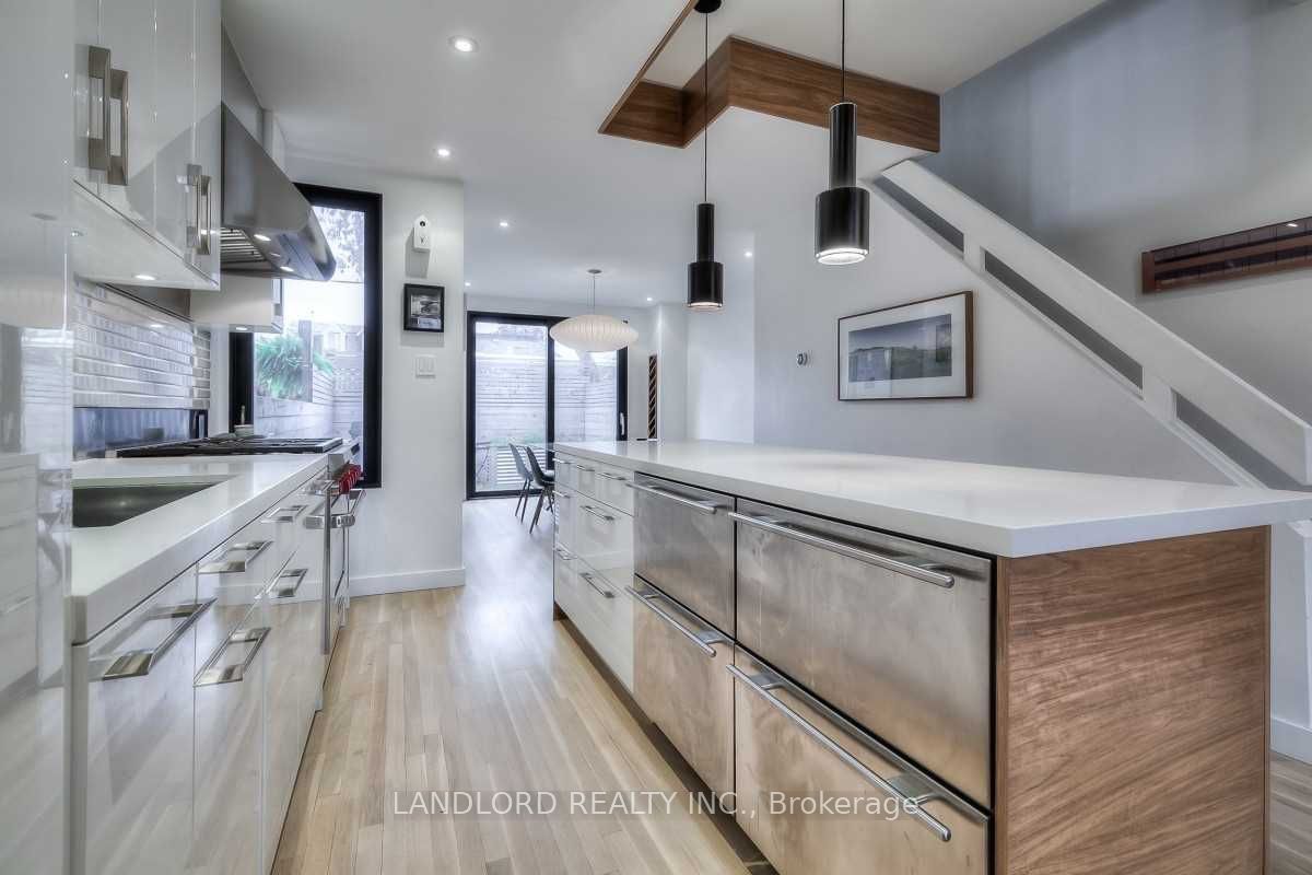 133 Munro Street, Toronto, ON M4M 2B8 photo 3