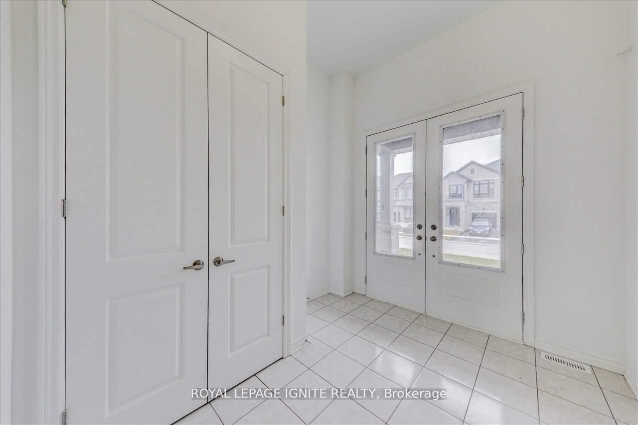 96 Closson Drive, Whitby, ON L1P 0M8 photo 3