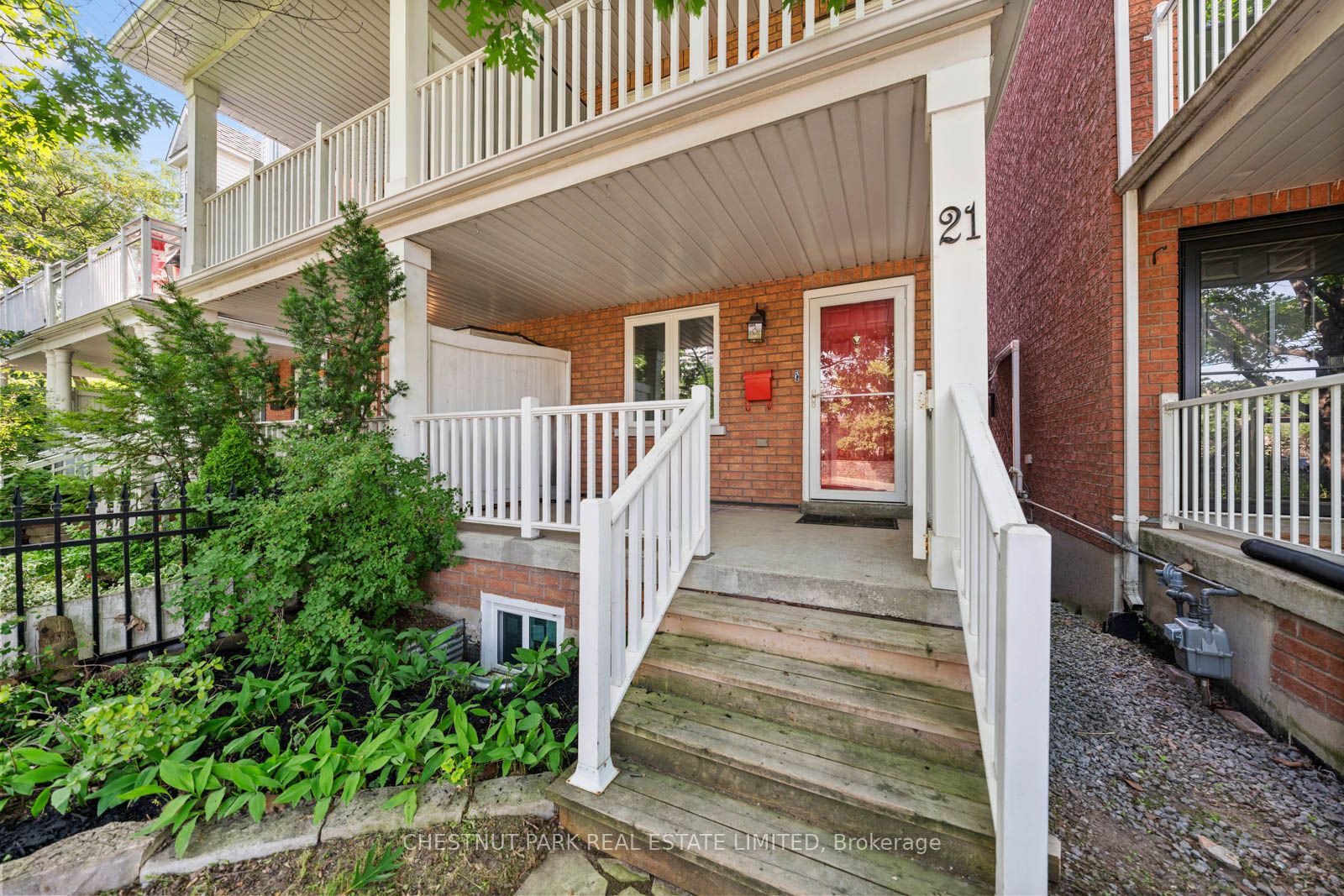 21 Littleyork Road, Toronto, ON M4E 3W6 photo 2