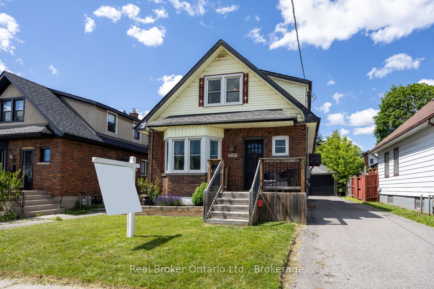 248 Mitchell Avenue, Oshawa, ON L1H 2V6