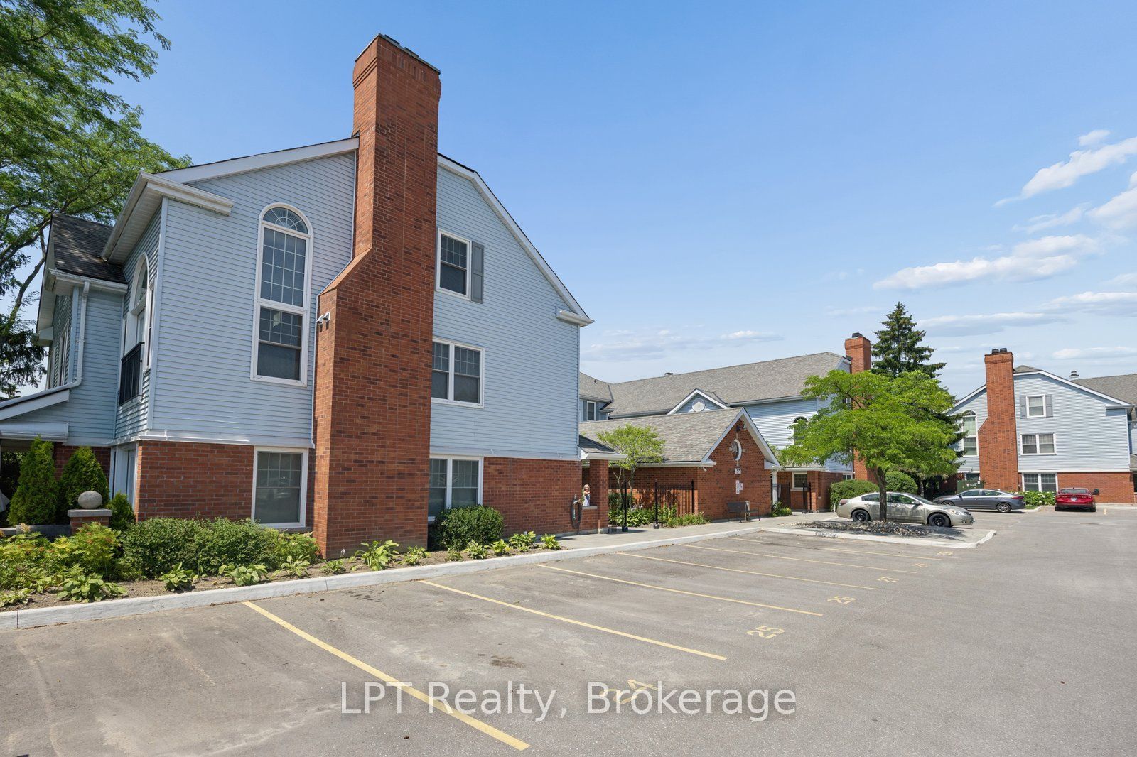 1651 Nash Road A6, Clarington, ON L1E 1S8