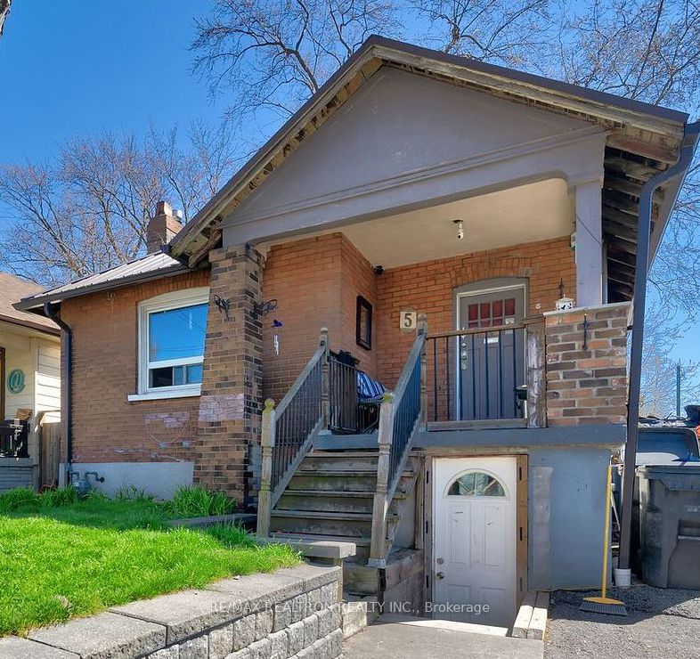 5 Elward Boulevard, Toronto, ON M1L 3L1 photo 2