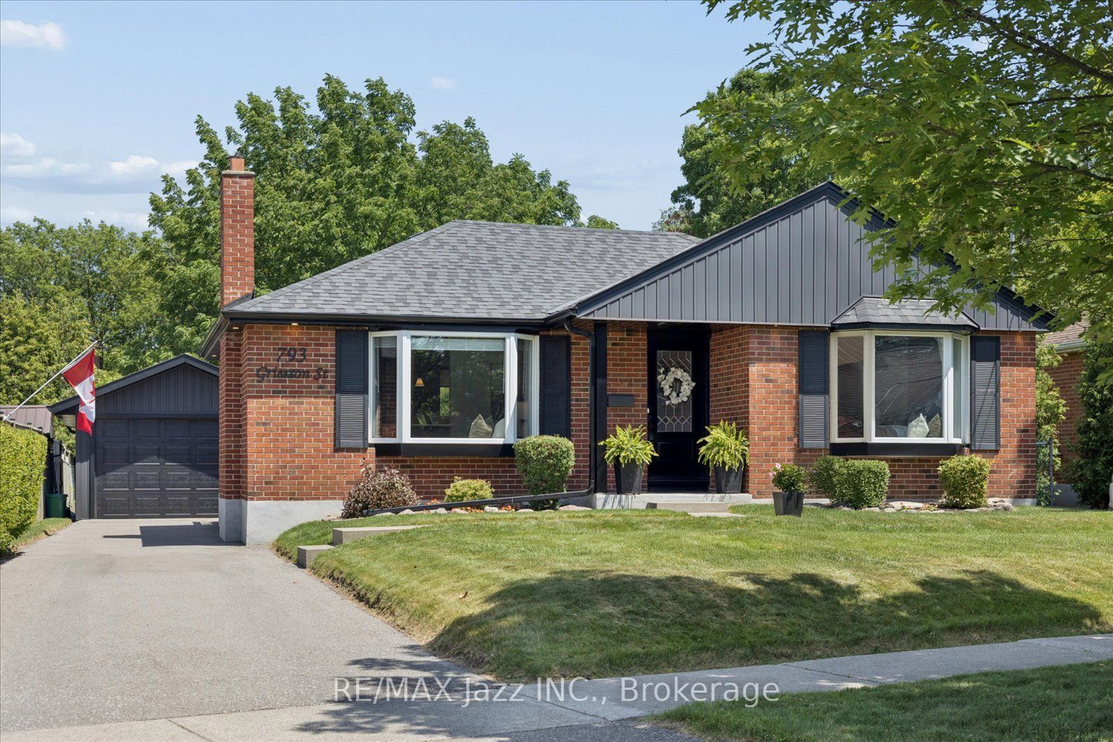 793 Grierson Street, Oshawa, ON L1G 5J8