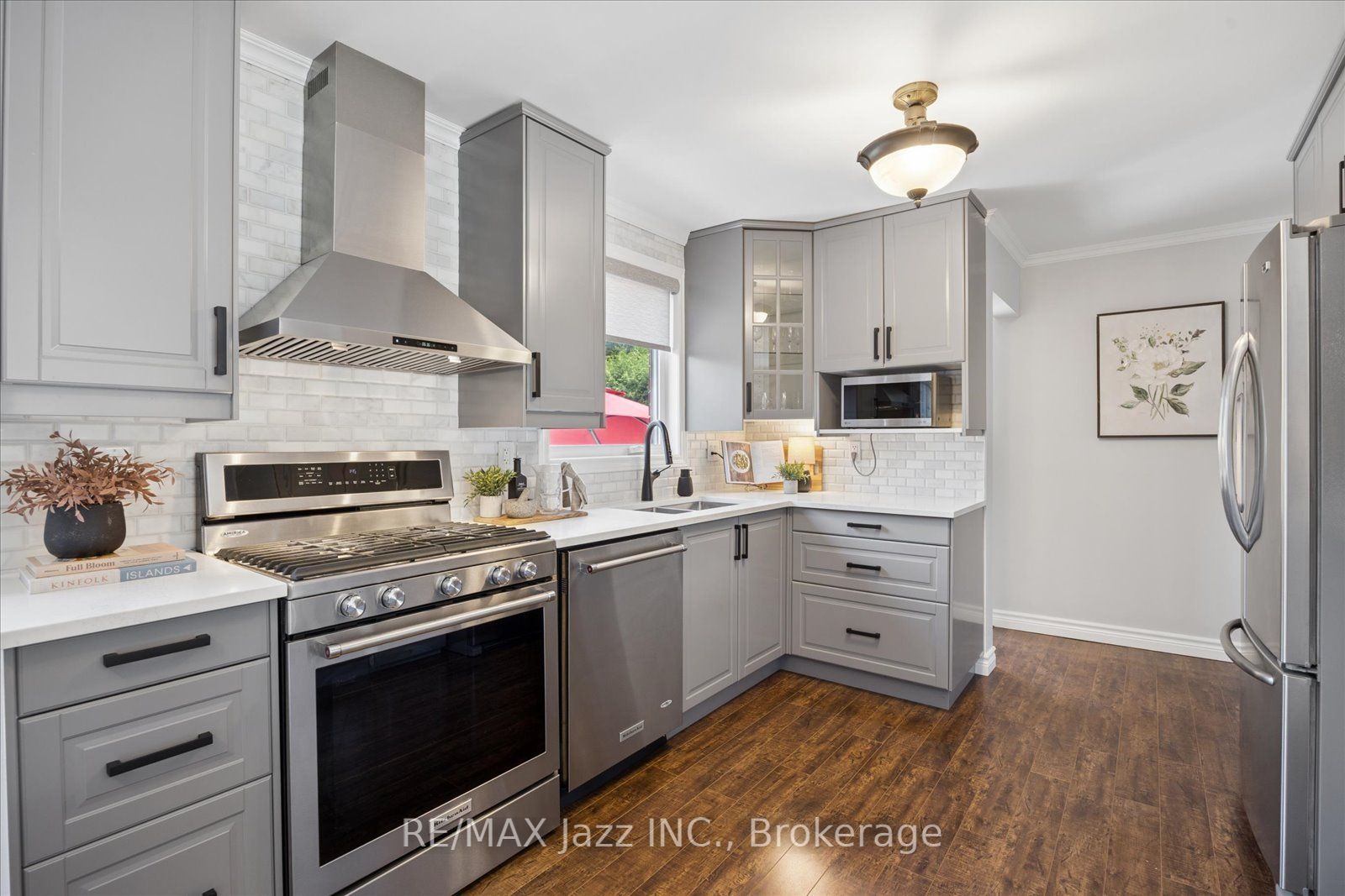 793 Grierson Street, Oshawa, ON L1G 5J8 photo 4