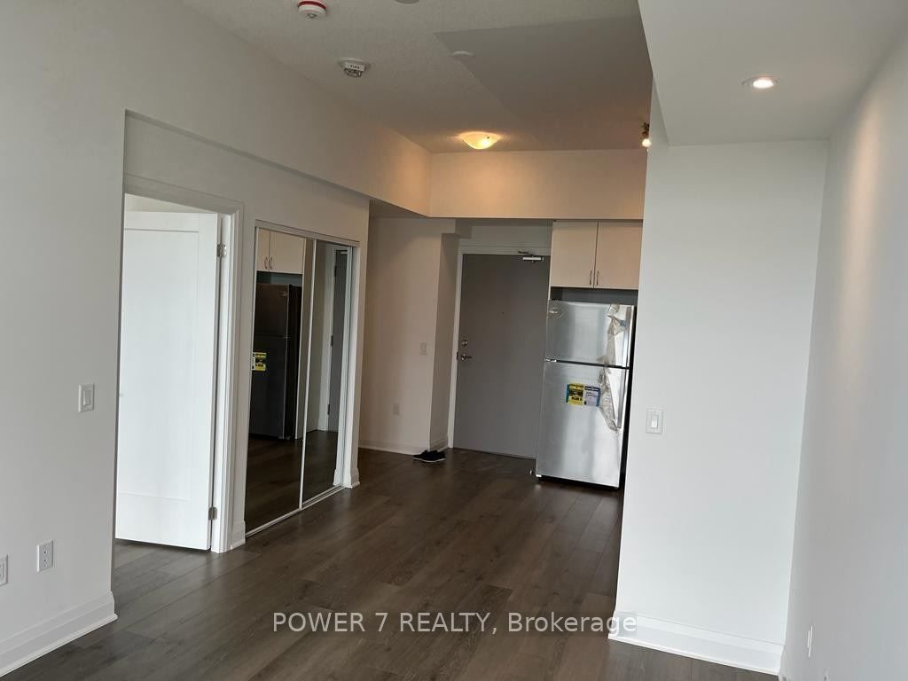 3220 Sheppard Avenue N 611, Toronto, ON M1T 3K3 photo 2