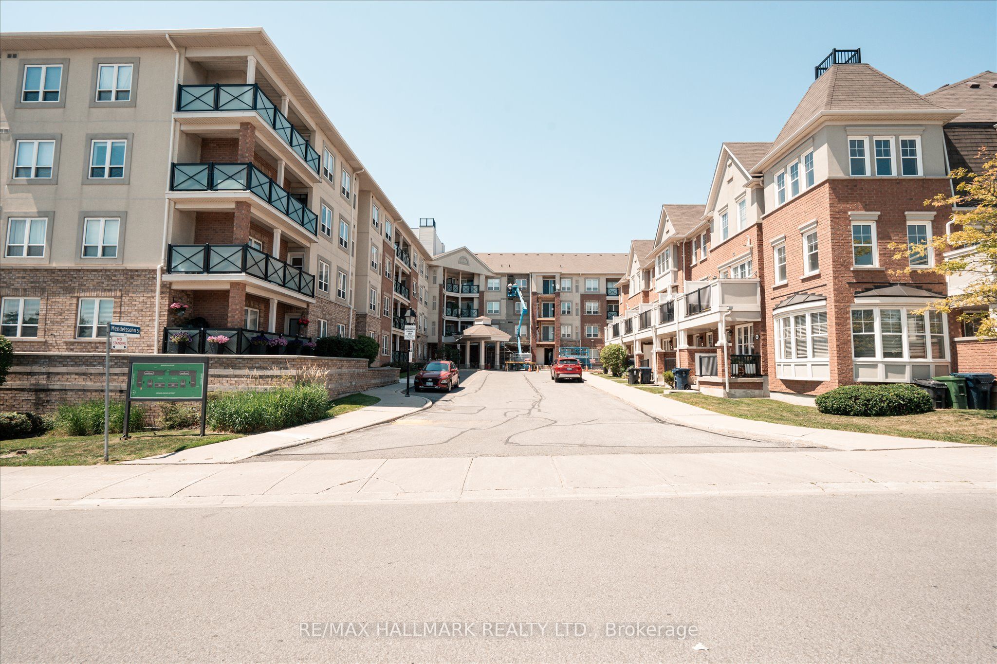 10 Mendelssohn Street 117, Toronto, ON M1L 0G7 photo 3