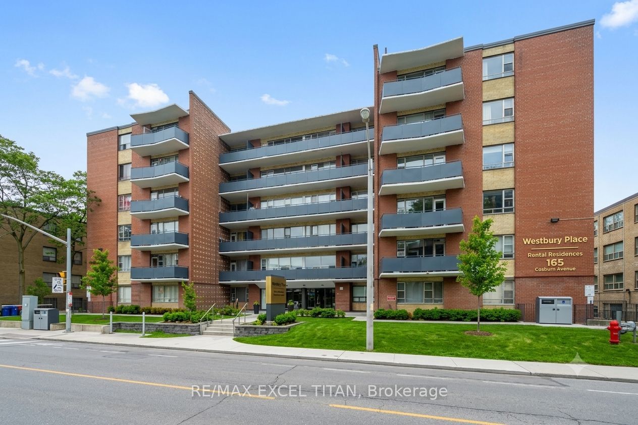 165 Cosburn Avenue 301, Toronto, ON M4J 2L3