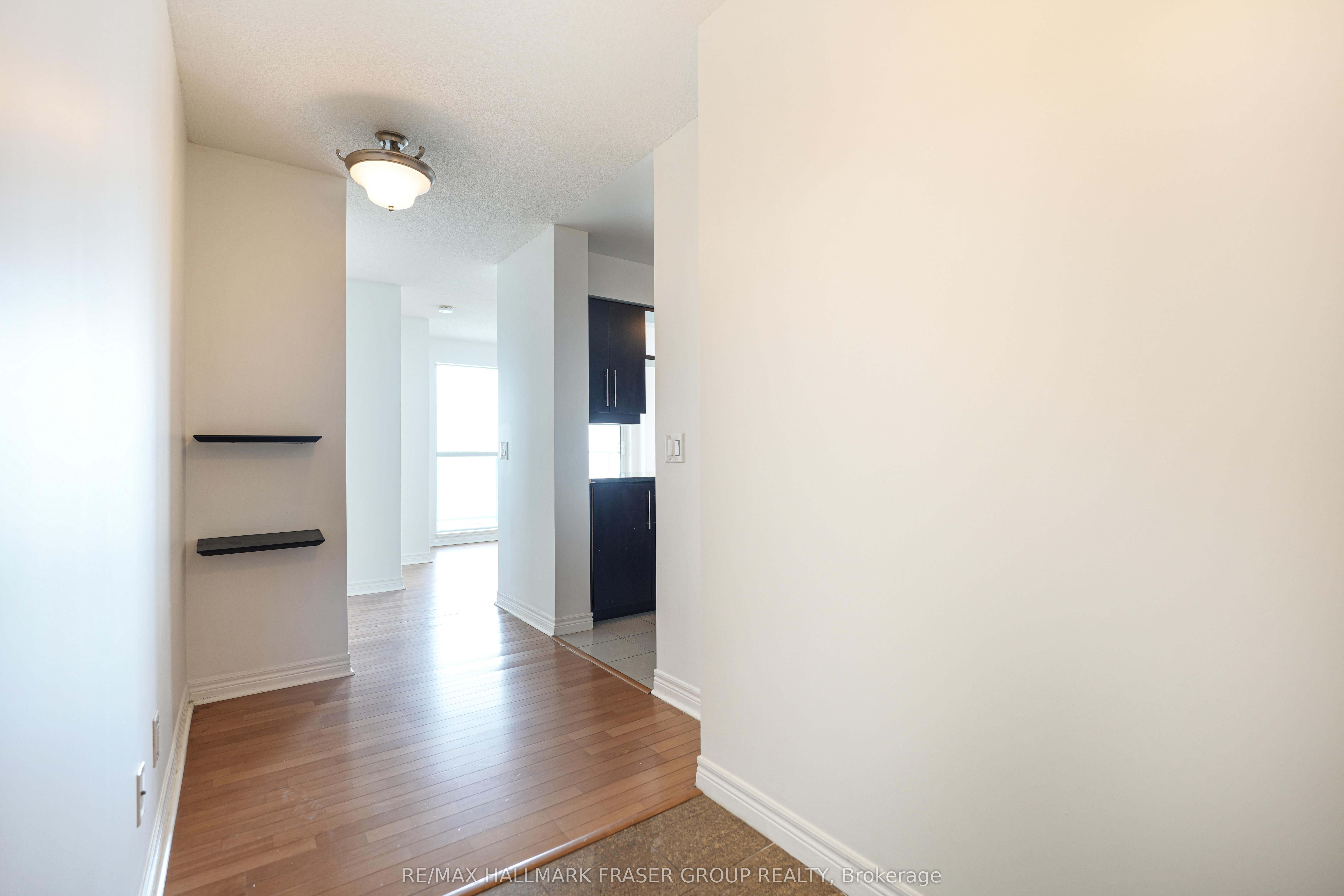 70 Town Centre Court 2204, Toronto, ON M1P 0B2 photo 2