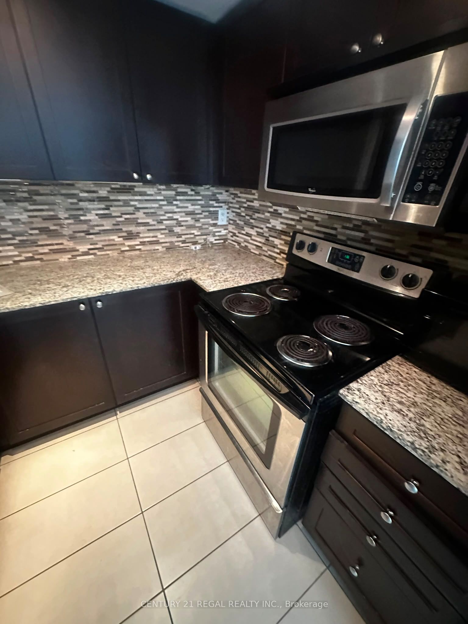 1235 Bayly Street 1401, Pickering, ON L1W 1L7 photo 4