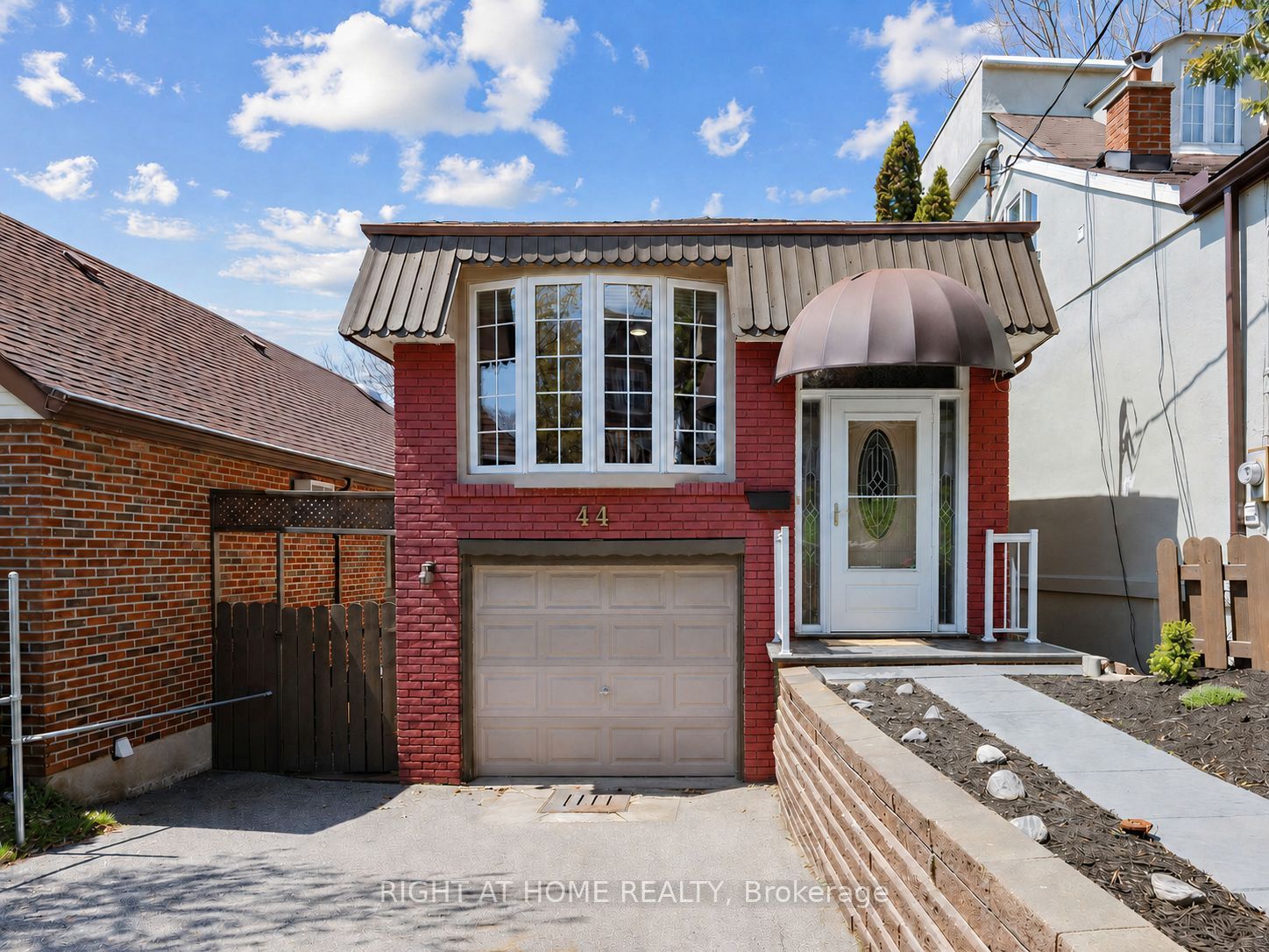 44 Westbourne Avenue, Toronto, ON M1L 2Y4 photo 2