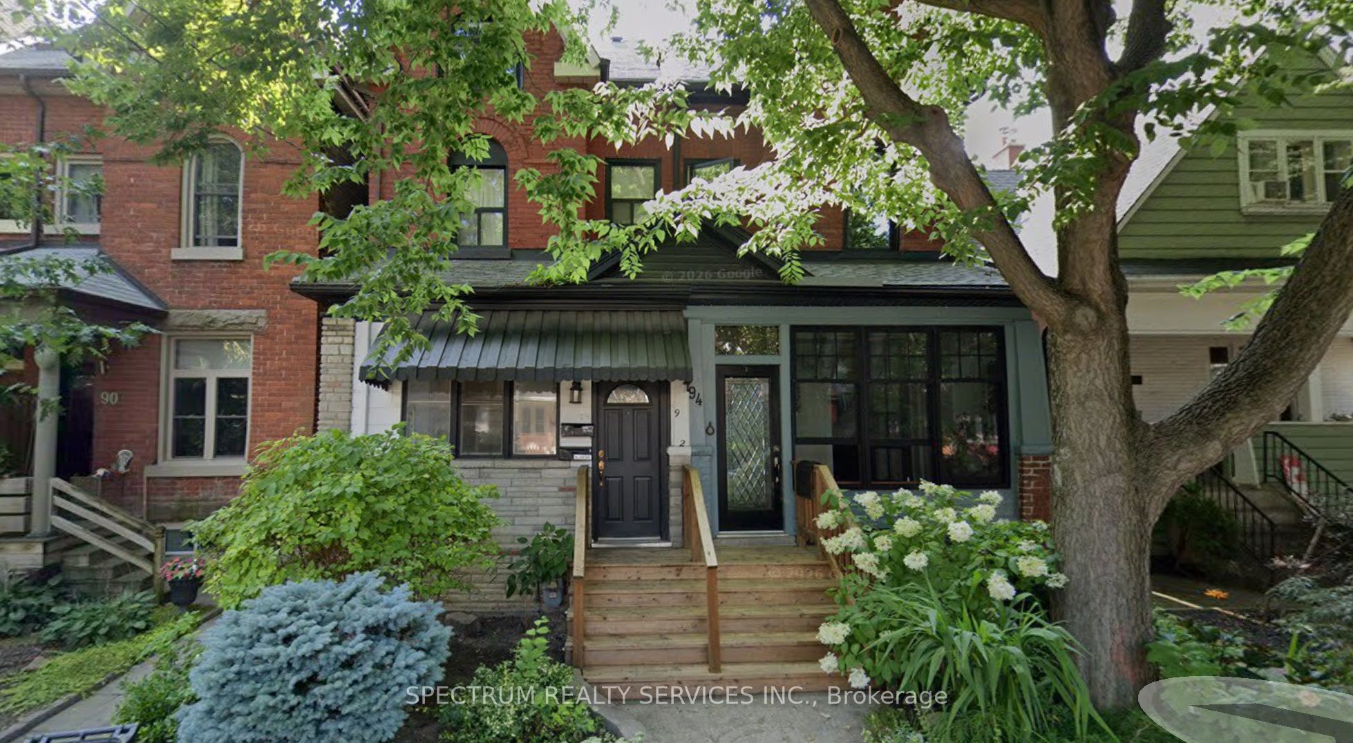92 Caroline Avenue 2, Toronto, ON M4M 2X7