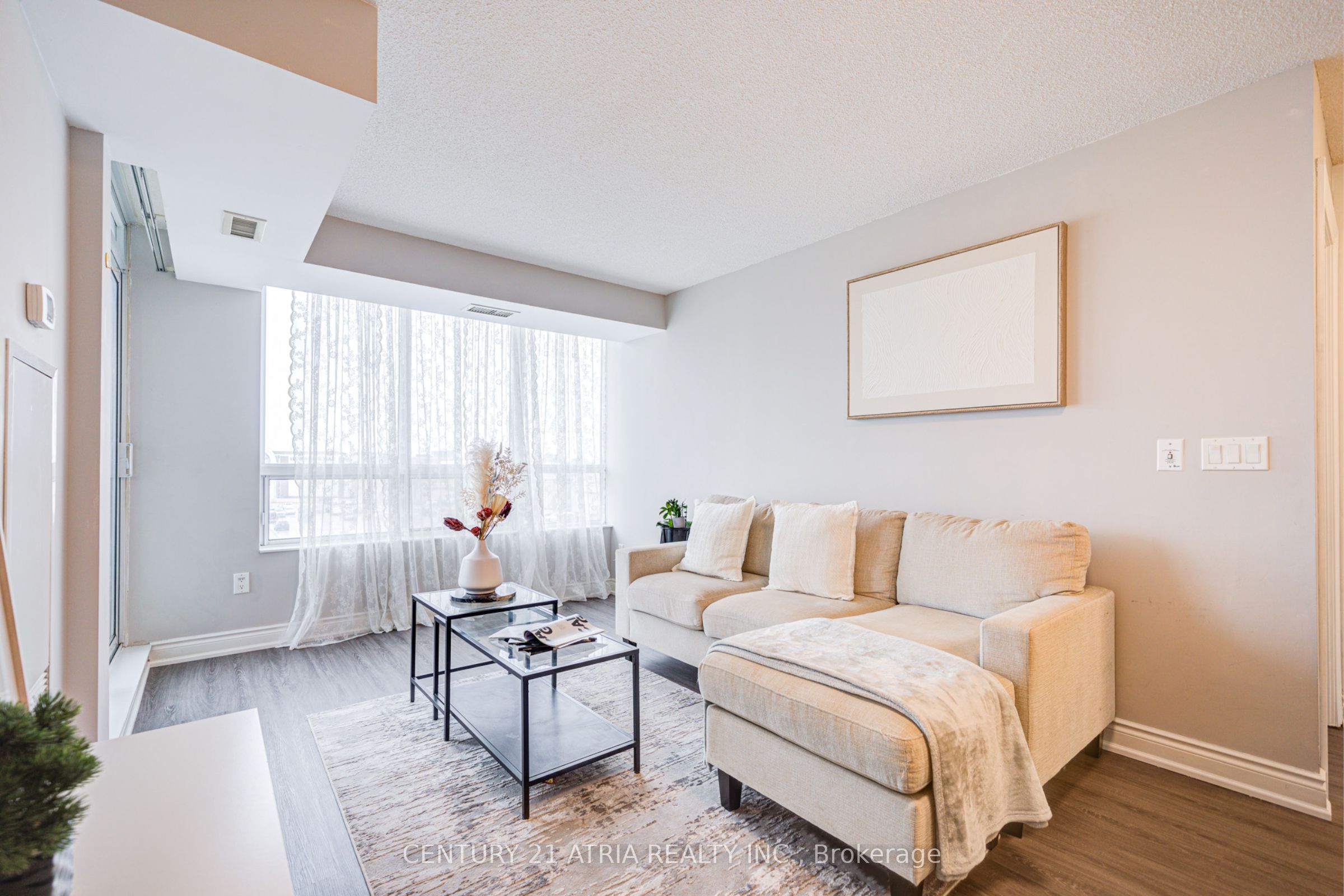 50 Brian Harrison Way 407, Toronto, ON M1P 5J4 photo 2