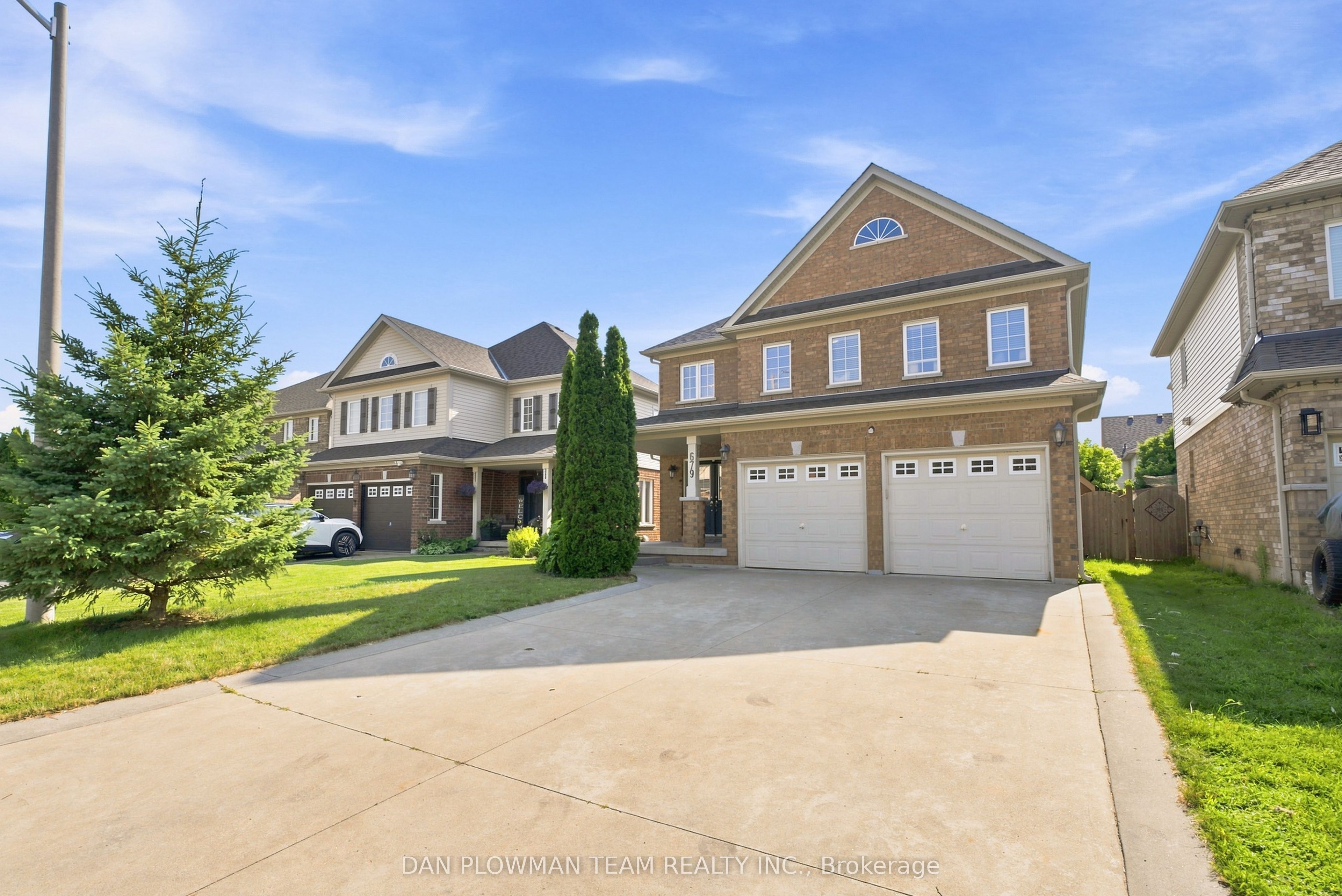 679 Oxbow Crescent, Oshawa, ON L1K 3A7 photo 2