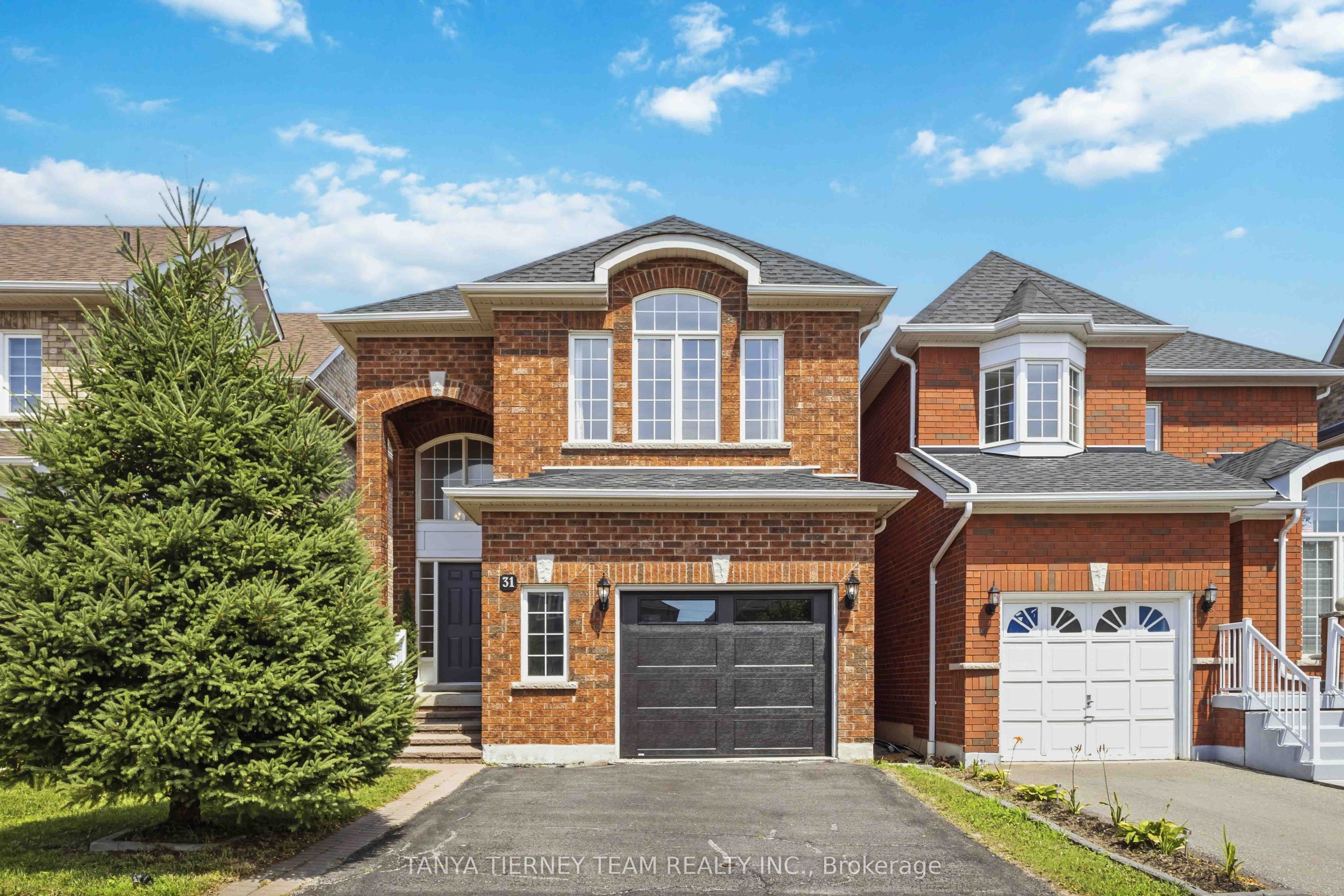 31 Chatterson Street, Whitby, ON L1R 0B3 photo 2
