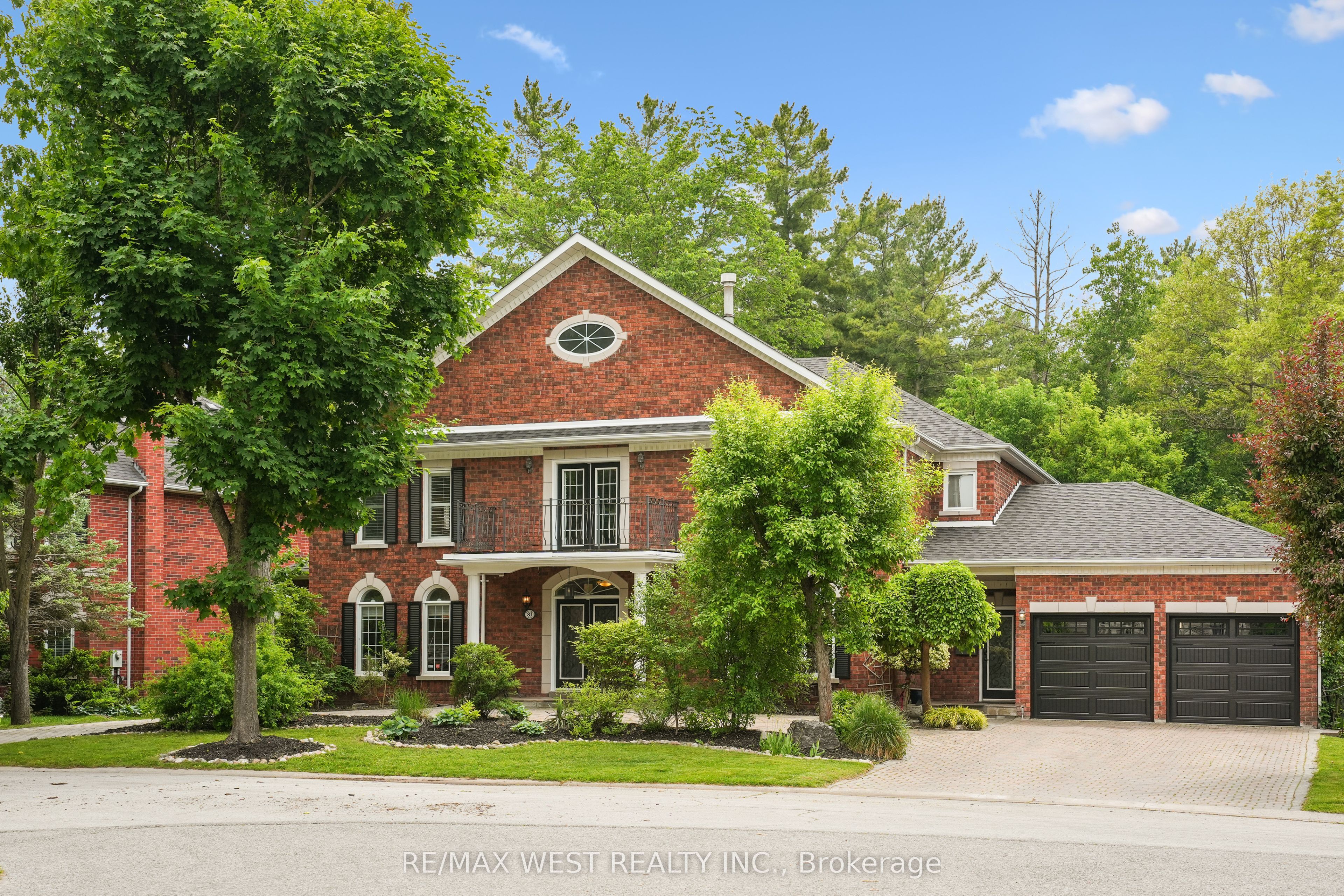 81 Woodview Drive, Pickering, ON L1V 1L1 photo 3