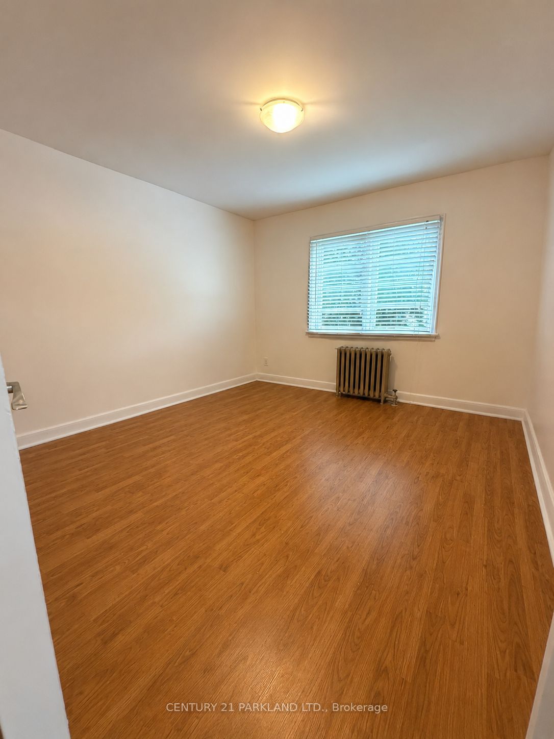 462 Midland Avenue, Toronto, ON M1N 4A6 photo 5