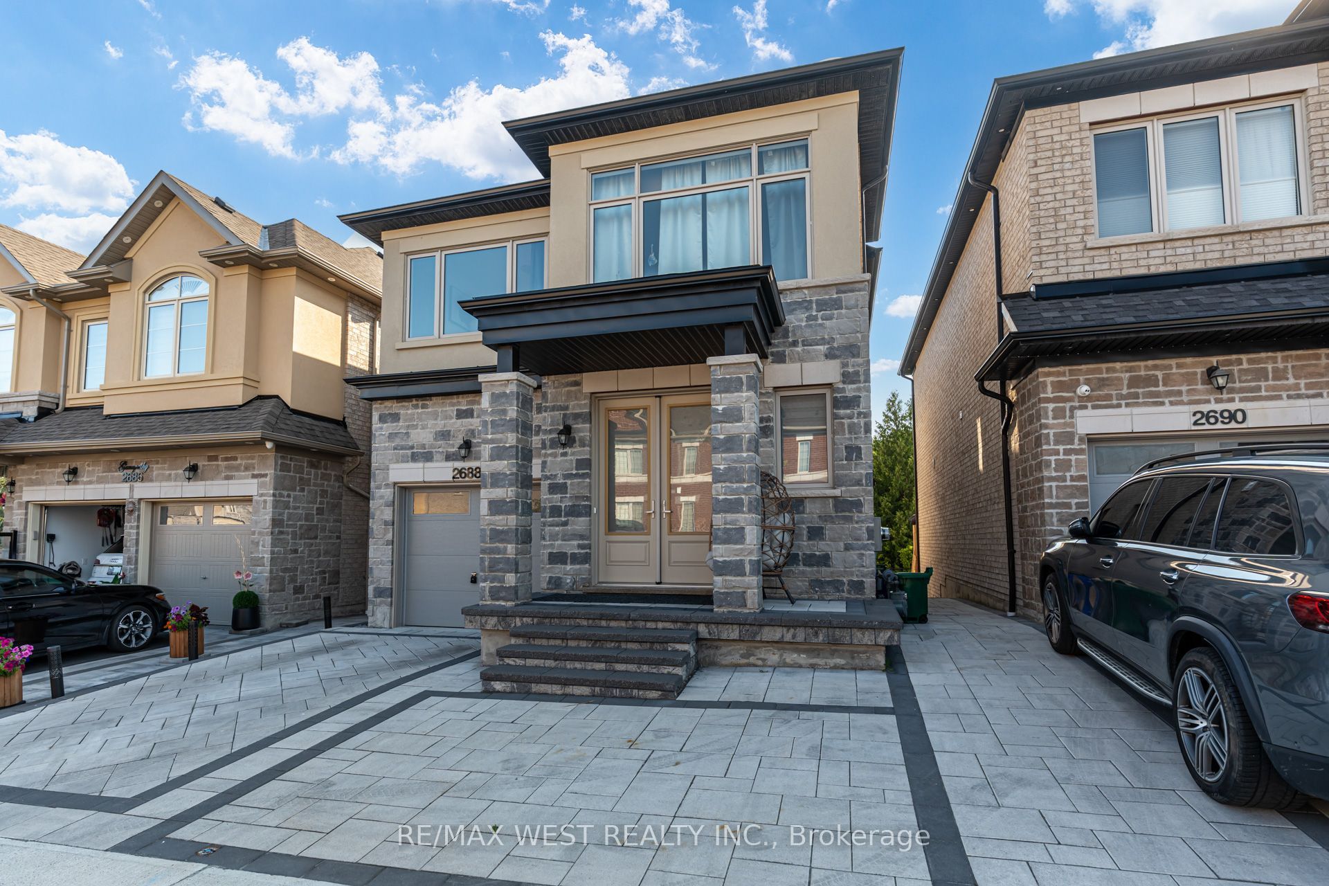 2688 Sapphire Drive, Pickering, ON L1X 0G5 photo 4