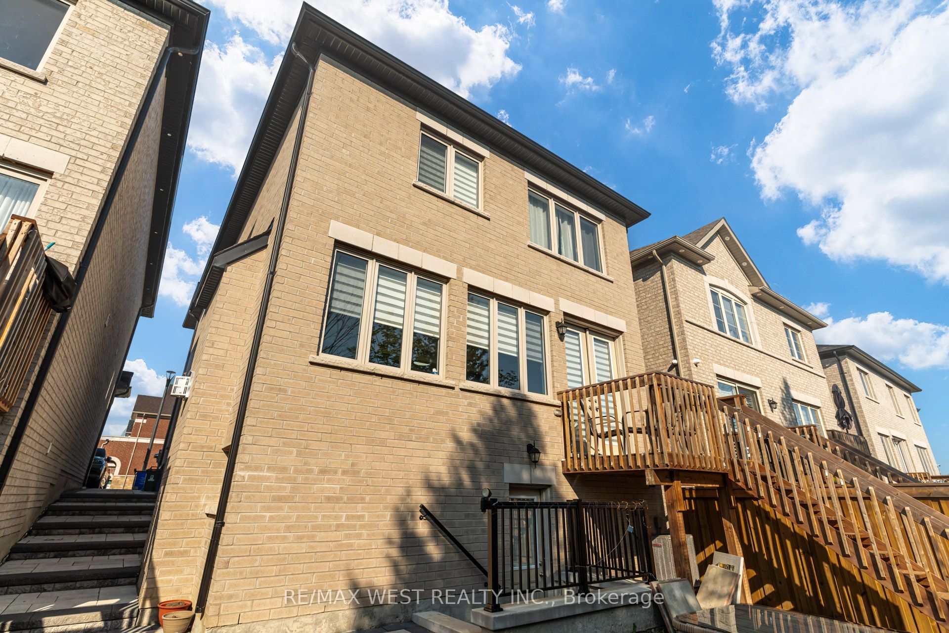 2688 Sapphire Drive, Pickering, ON L1X 0G5 photo 5